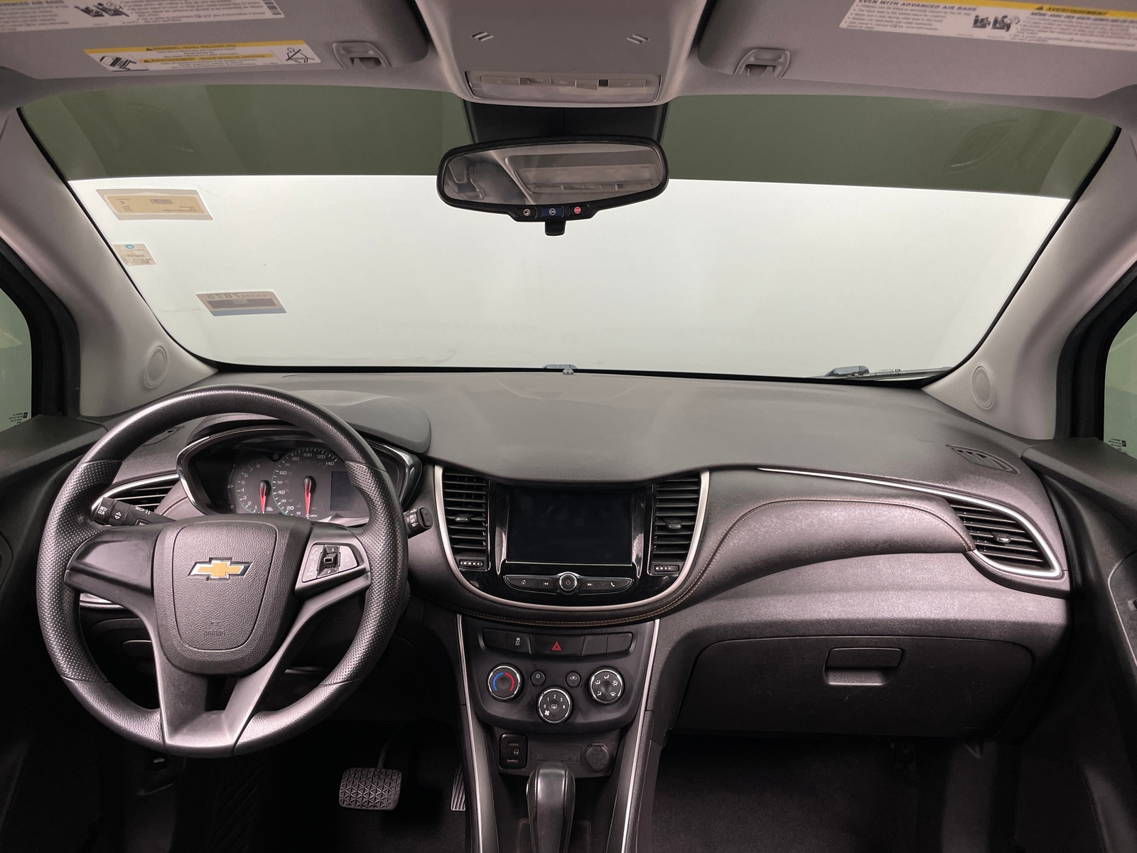Thumbnail: 2018 Chevrolet Trax - 3