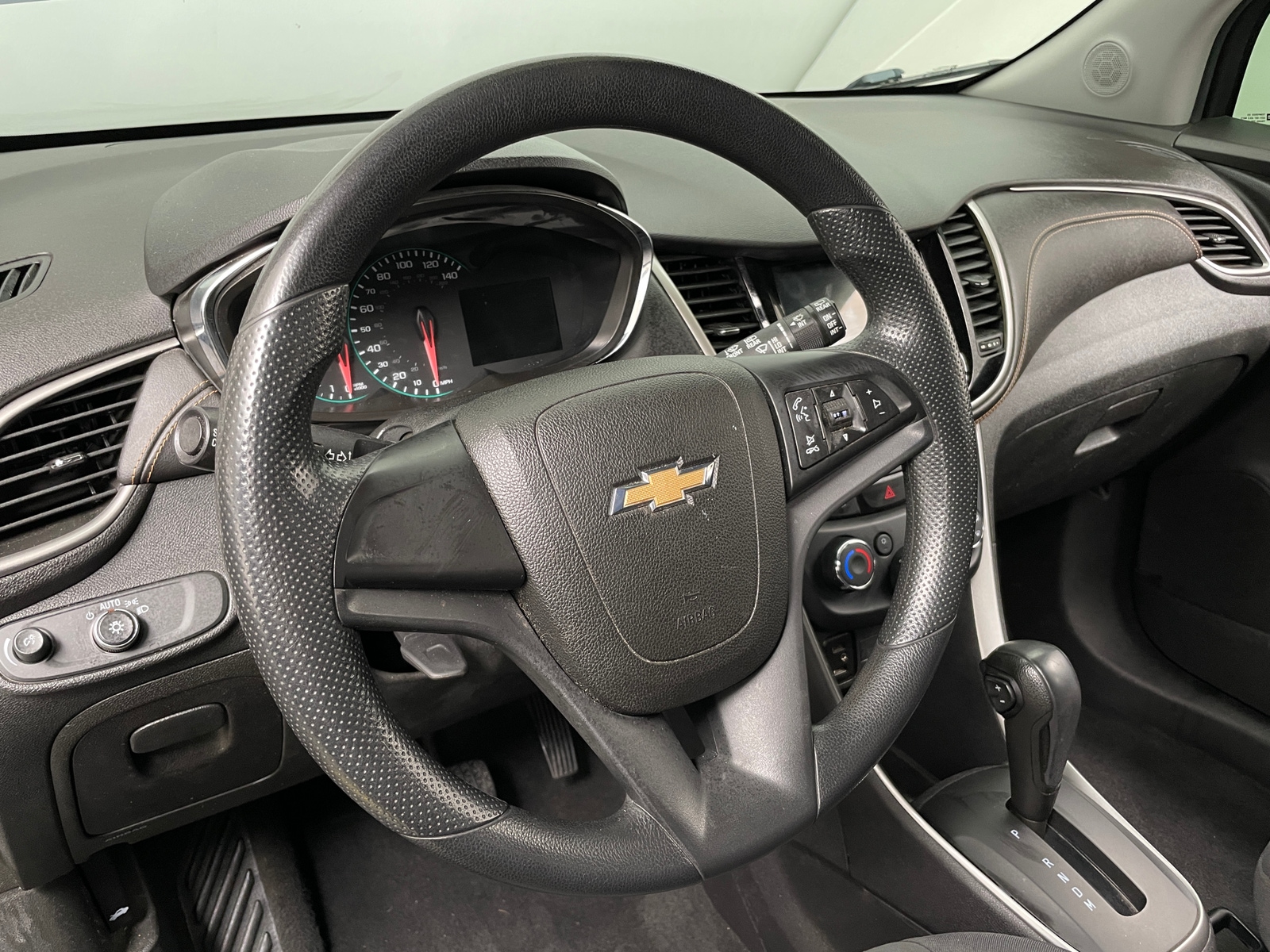 Thumbnail: 2018 Chevrolet Trax - 5
