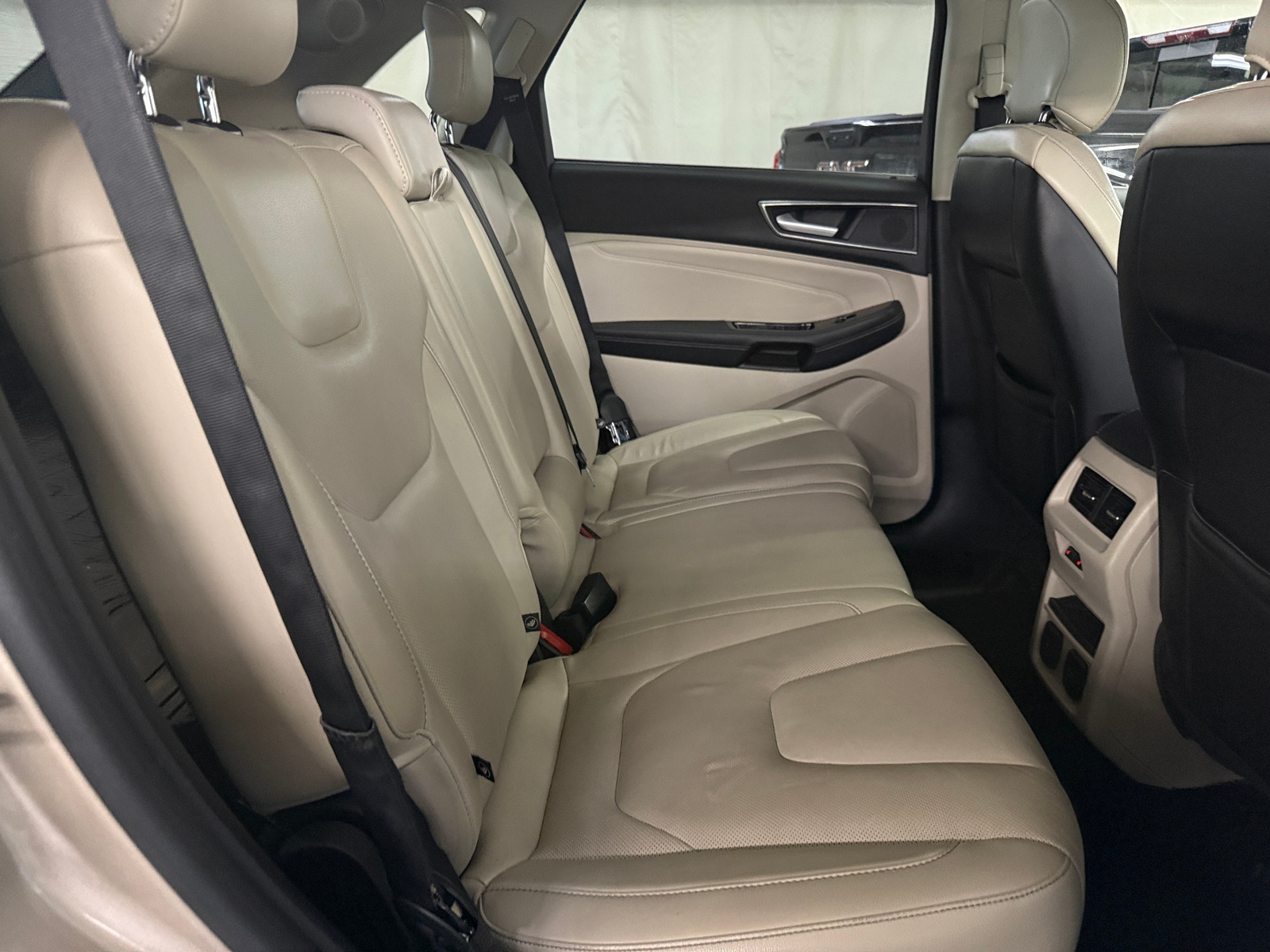 Thumbnail: 2018 Ford Edge - 5