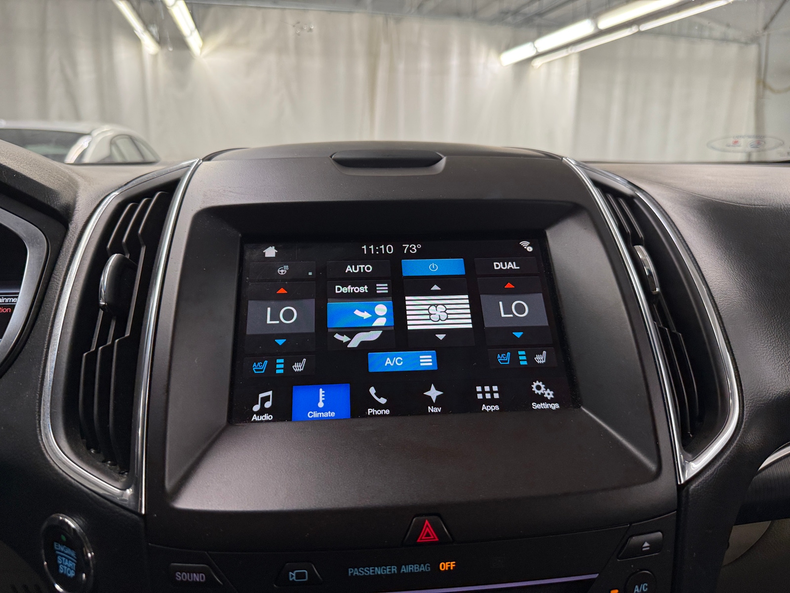 Thumbnail: 2018 Ford Edge - 3