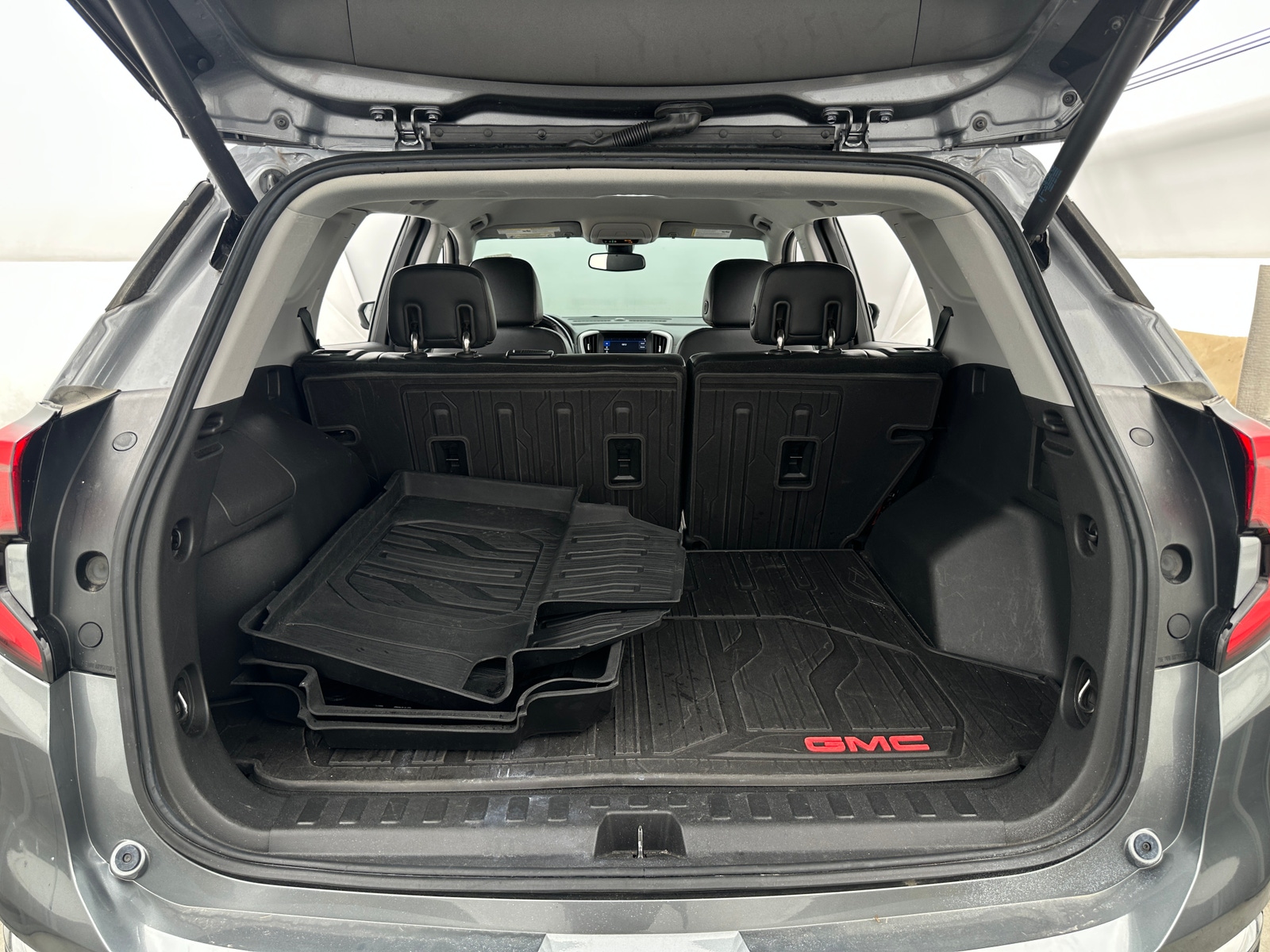 Thumbnail: 2020 GMC Terrain - 6