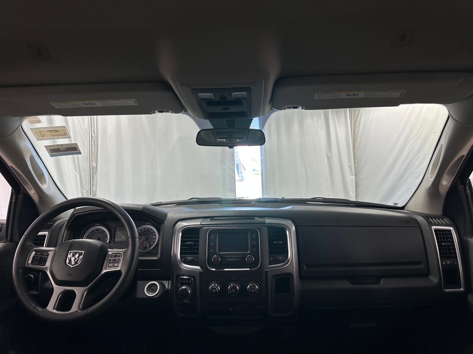 Thumbnail: 2024 RAM 1500 Classic - 3
