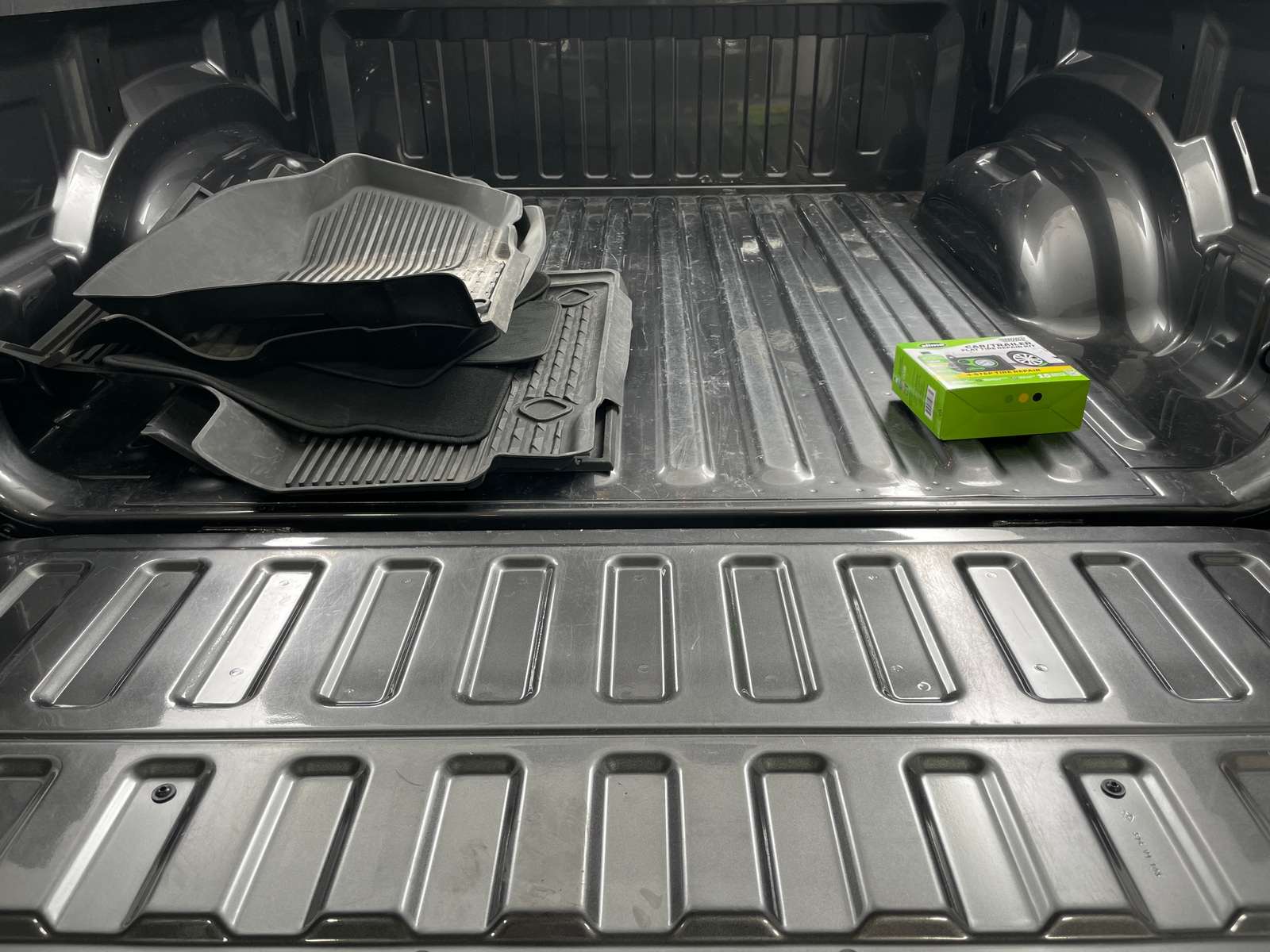 Thumbnail: 2024 RAM 1500 - 7