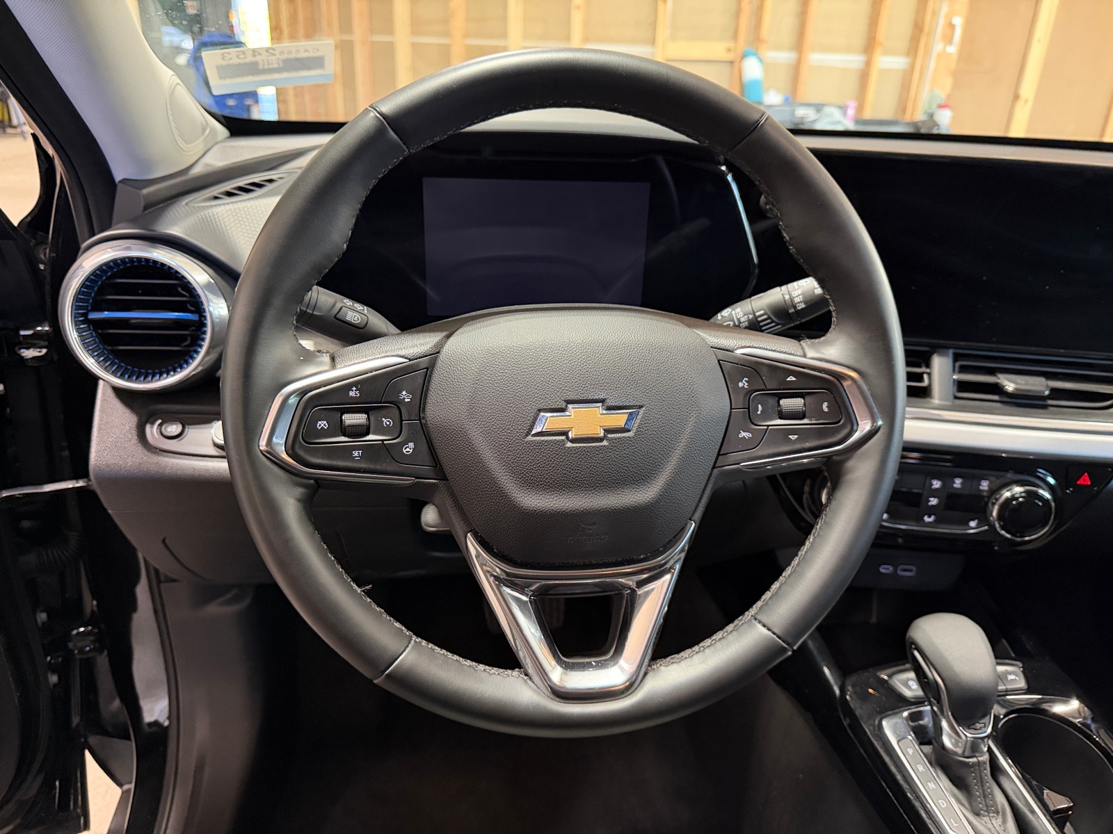 Thumbnail: 2025 Chevrolet Trax - 4