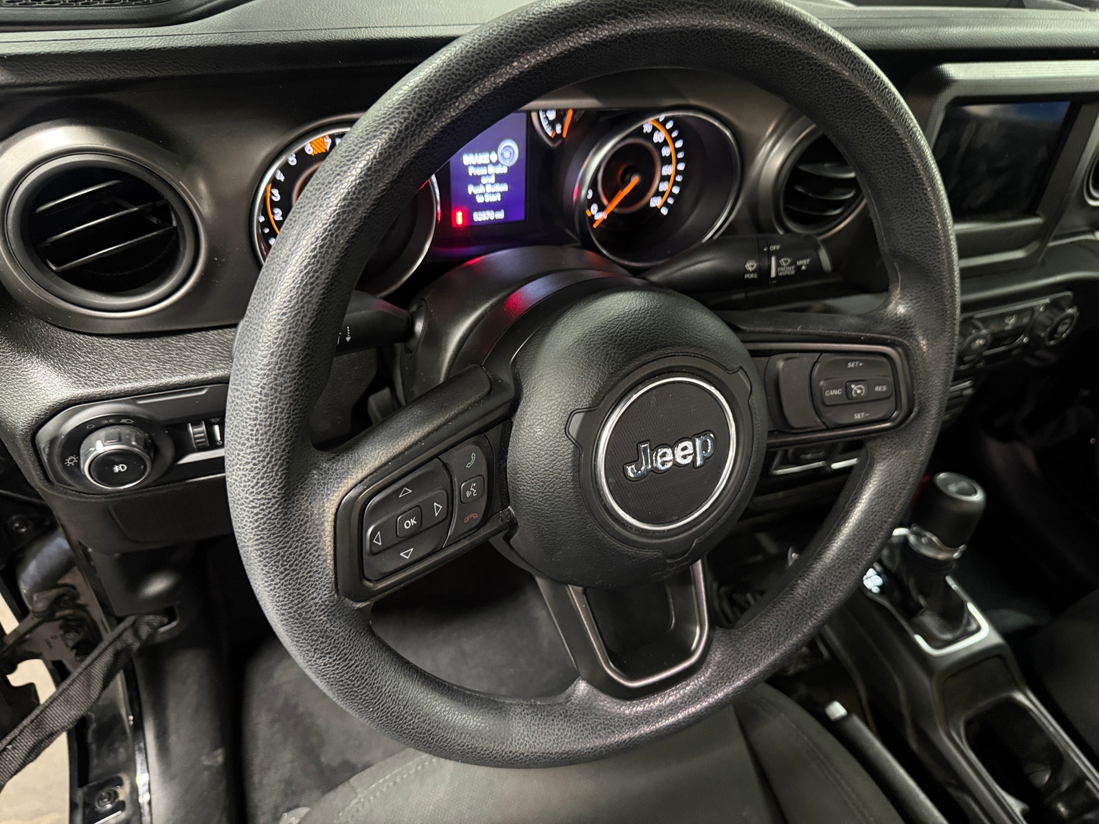 Thumbnail: 2022 Jeep Wrangler - 5