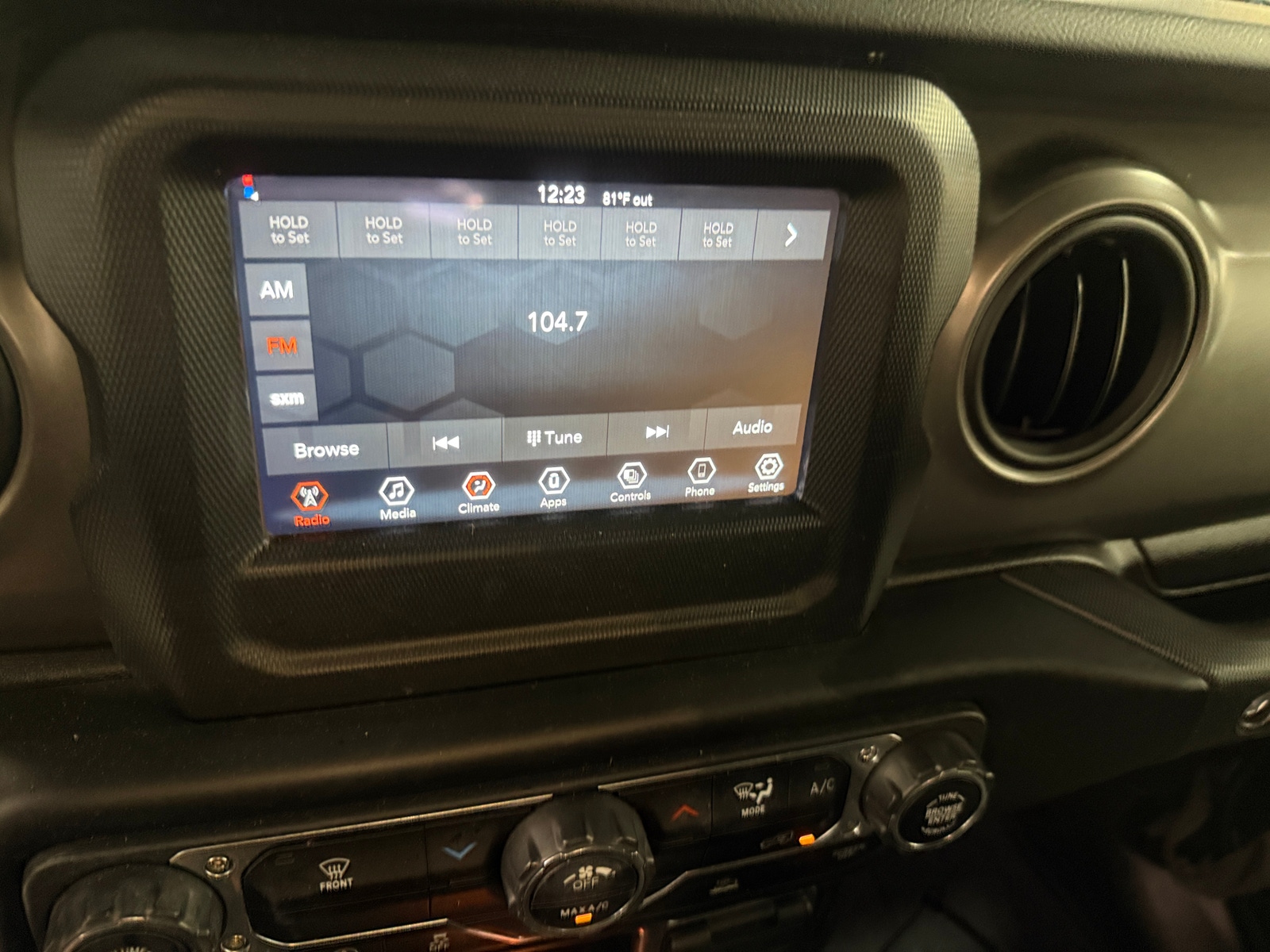 Thumbnail: 2022 Jeep Wrangler - 4