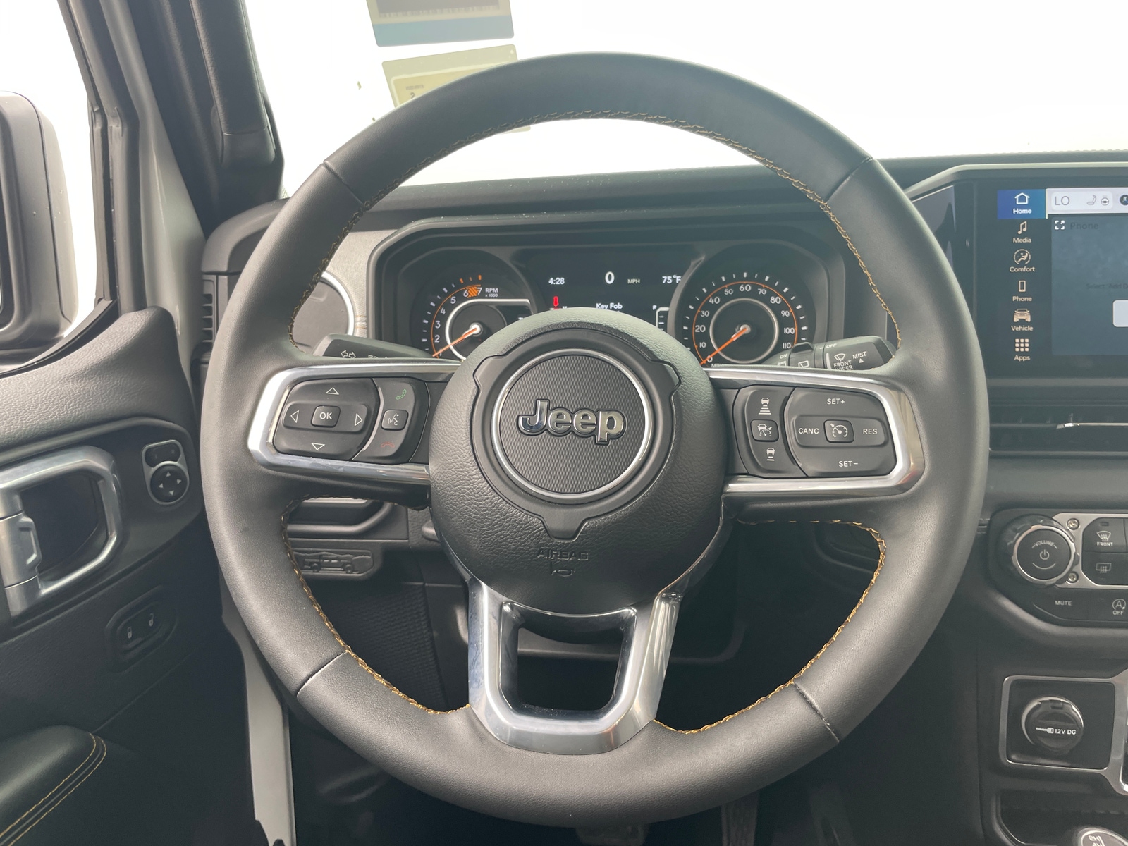 Thumbnail: 2025 Jeep Wrangler - 5