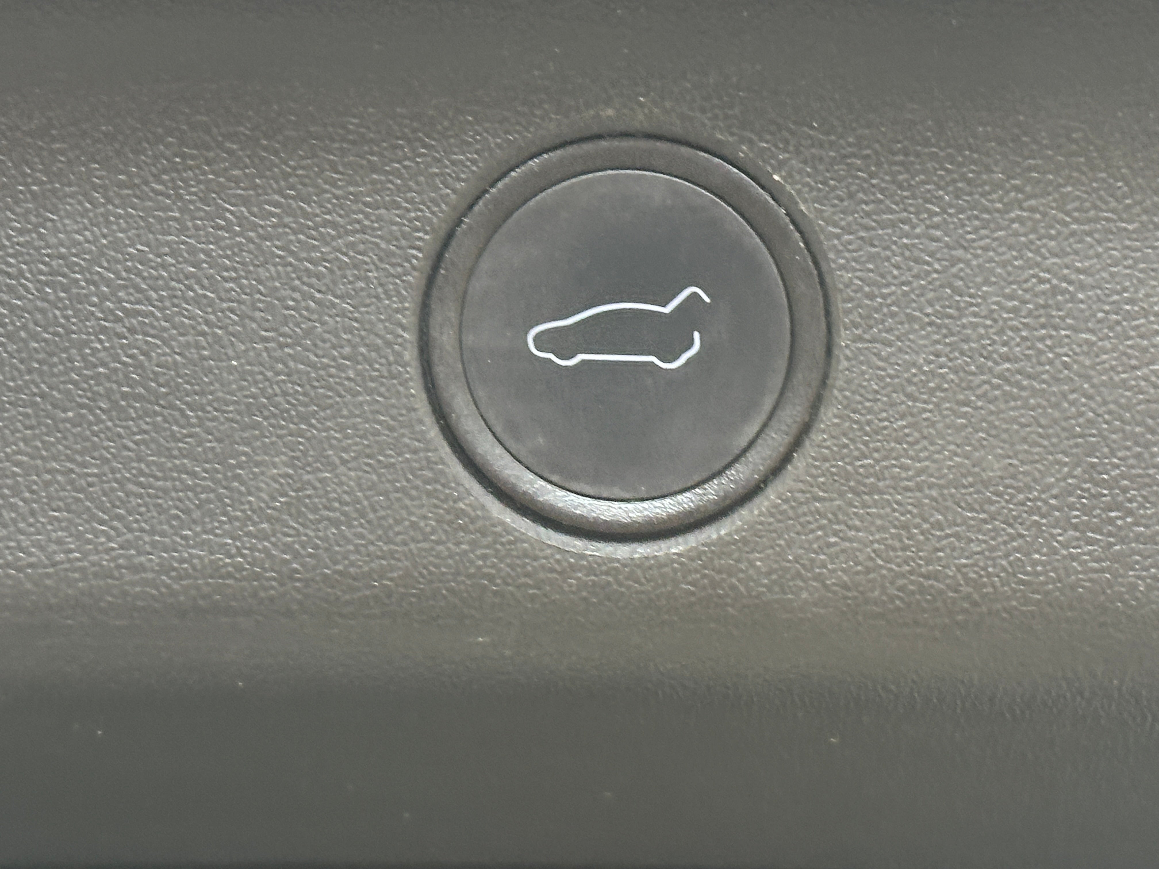 Used 2021 Tesla Model Y Long Range with VIN 5YJYGDEE0MF094771 for sale in Pewaukee, WI