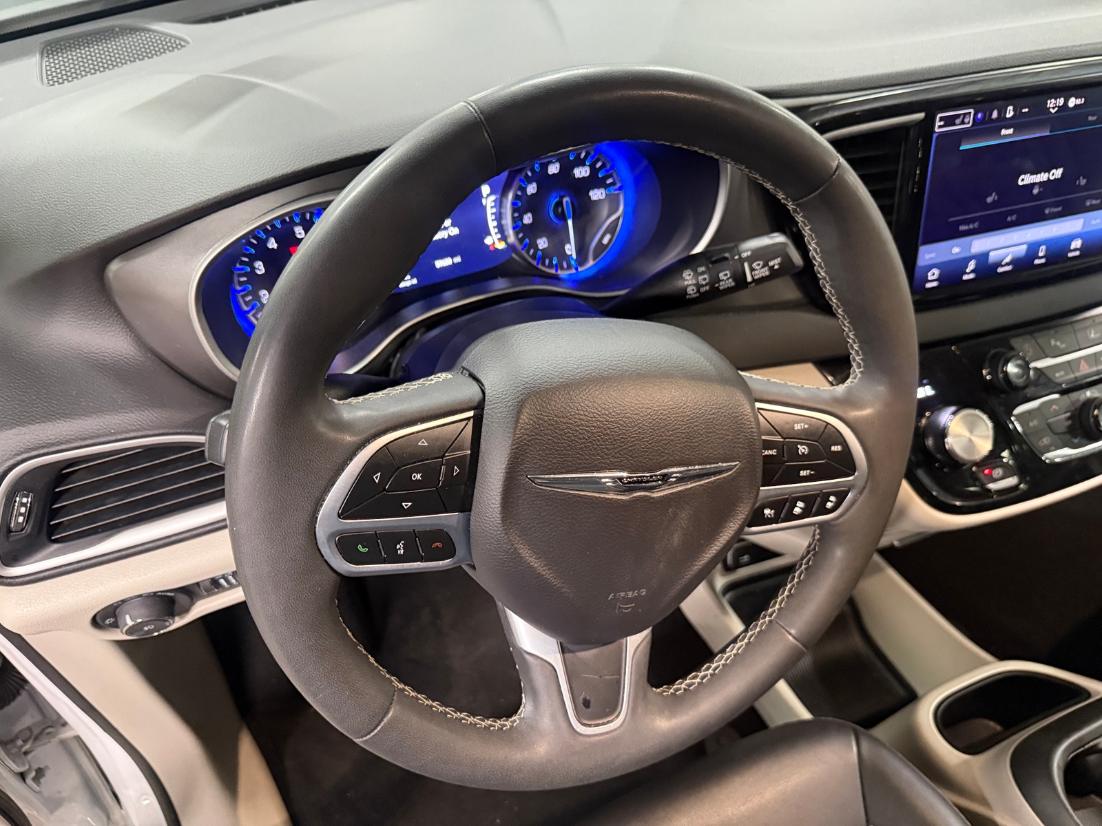 Thumbnail: 2024 Chrysler Pacifica - 4