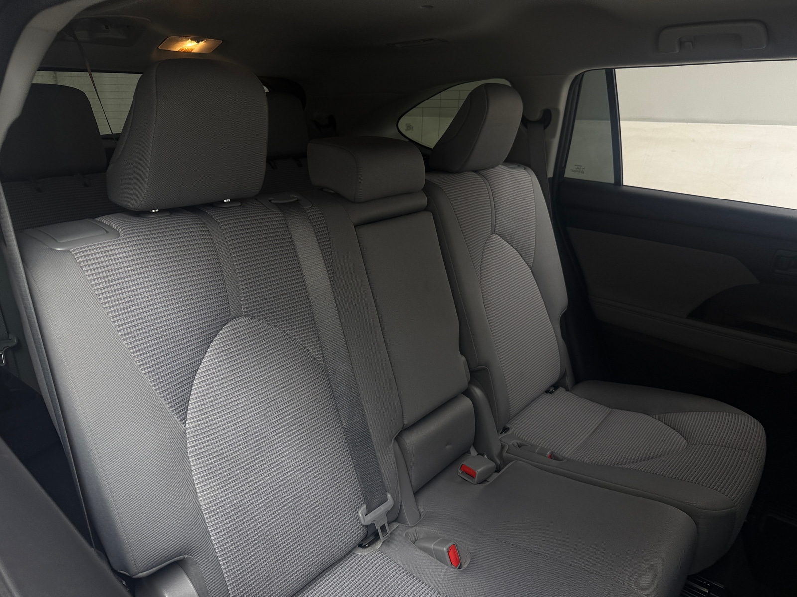 Thumbnail: 2023 Toyota Highlander - 6