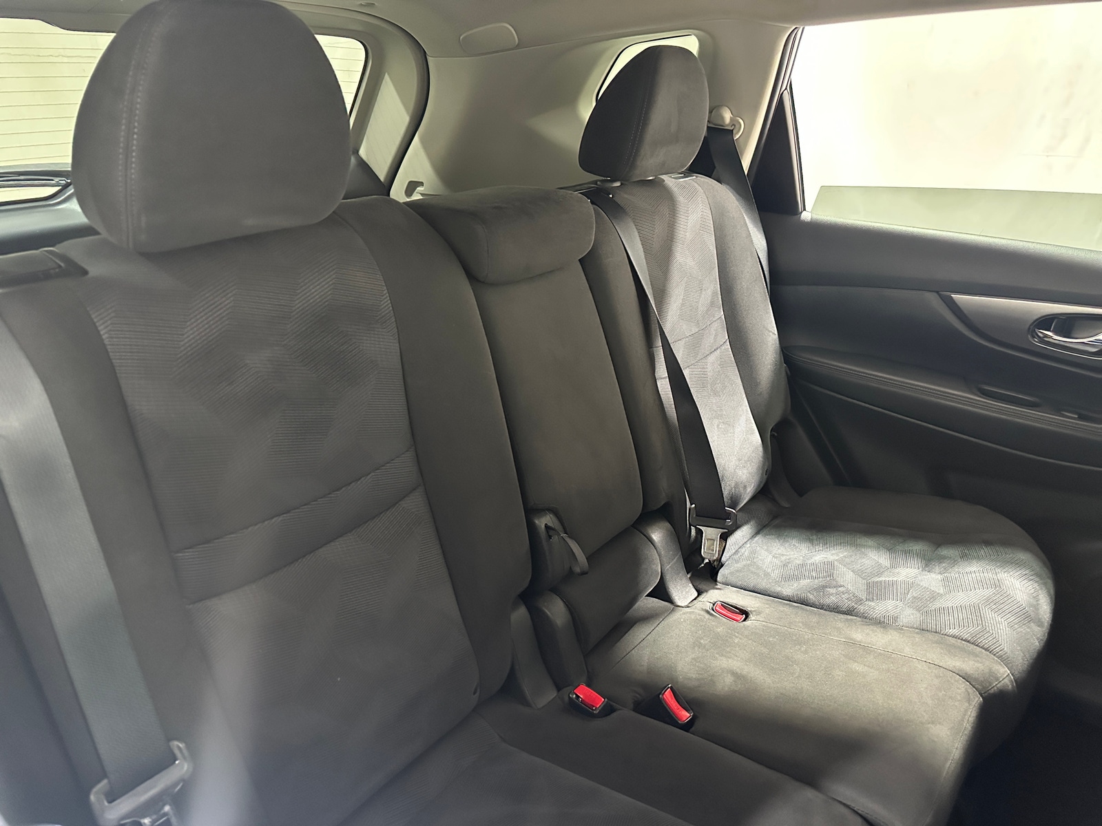 Thumbnail: 2015 Nissan Rogue - 6