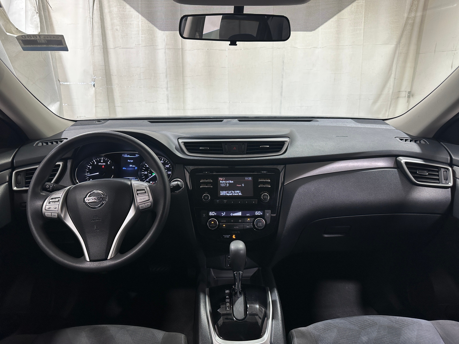 Thumbnail: 2015 Nissan Rogue - 3