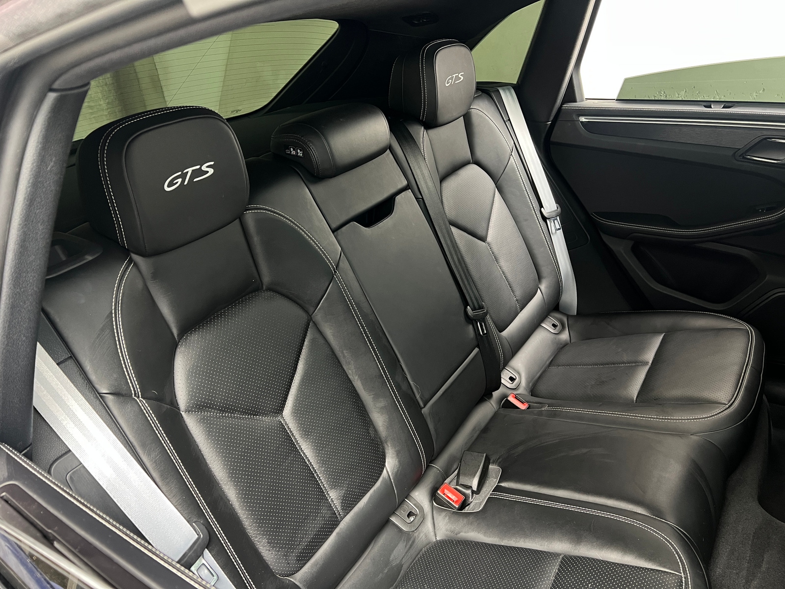 Thumbnail: 2017 Porsche Macan - 5