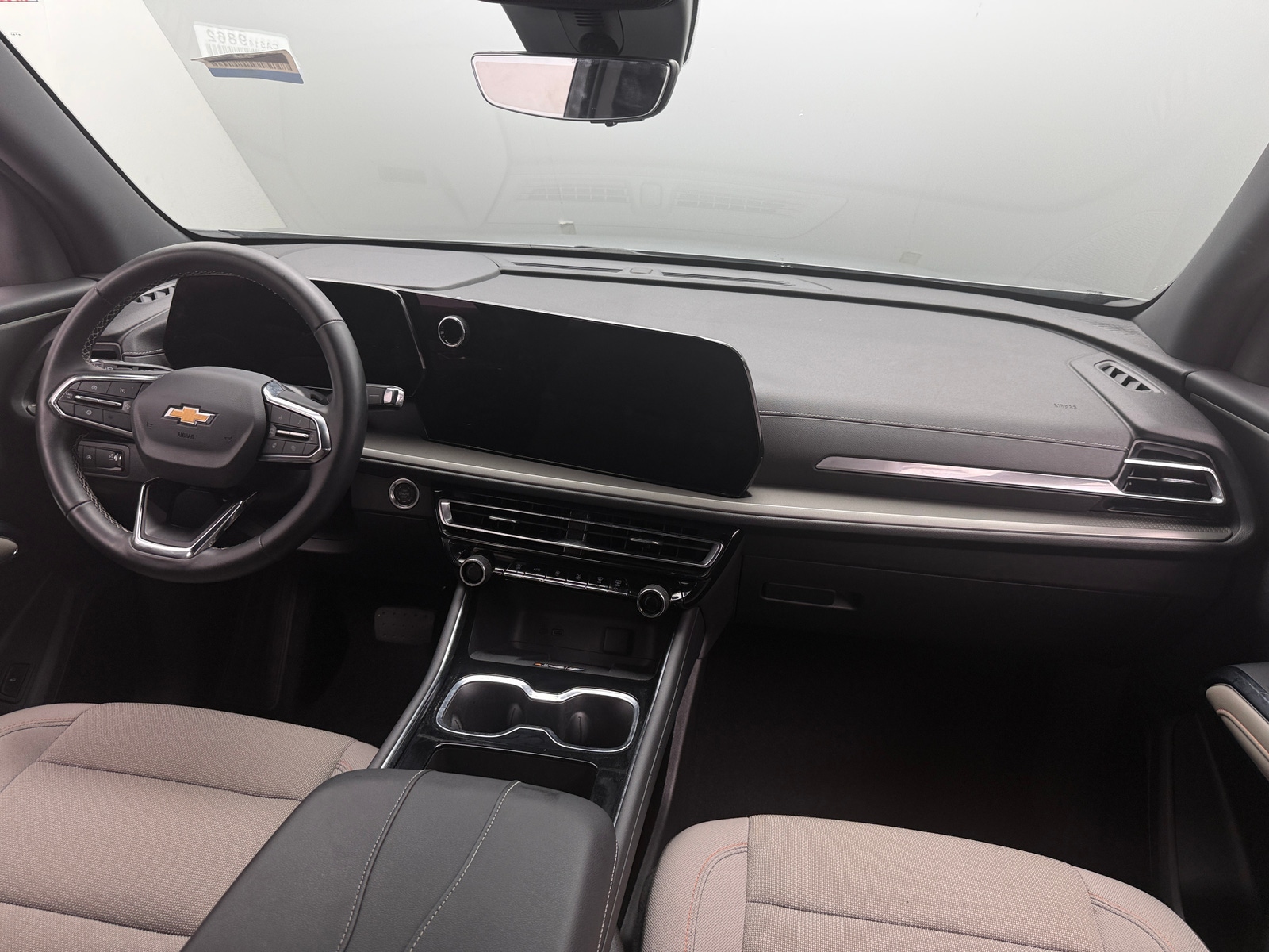 Thumbnail: 2026 Chevrolet Traverse - 3