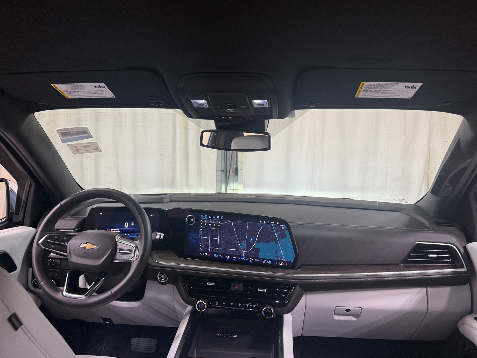 Thumbnail: 2025 Chevrolet Suburban - 2