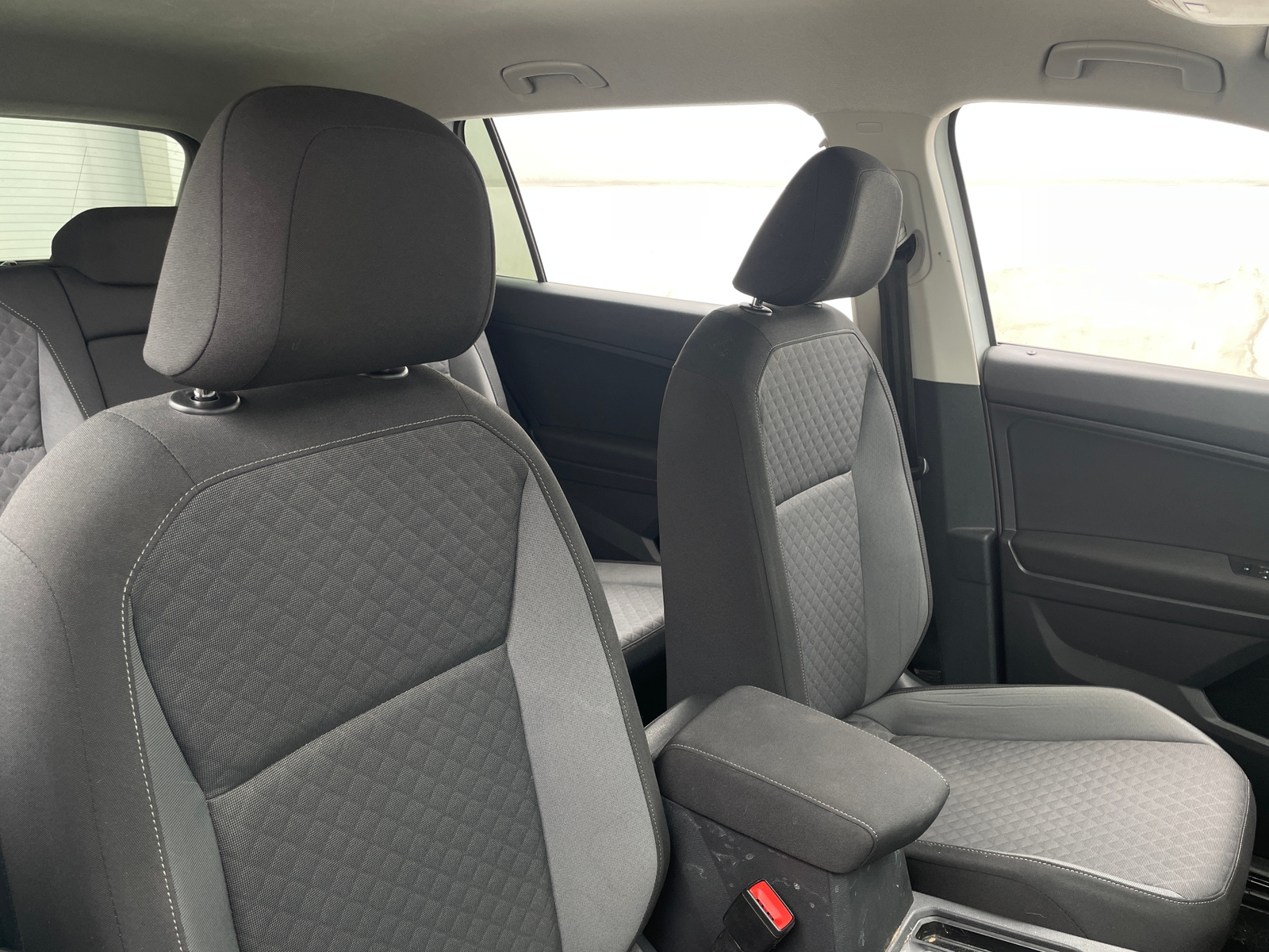 Thumbnail: 2020 Volkswagen Tiguan - 2