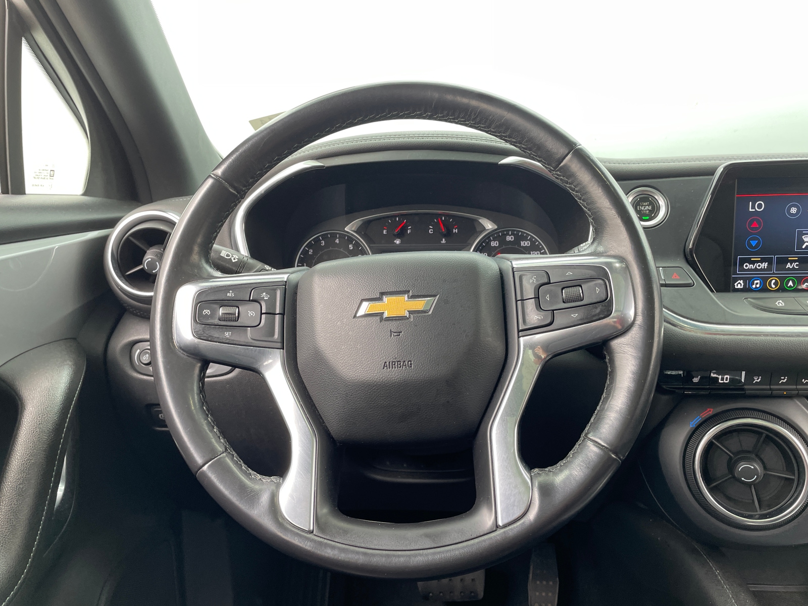 Thumbnail: 2022 Chevrolet Blazer - 4