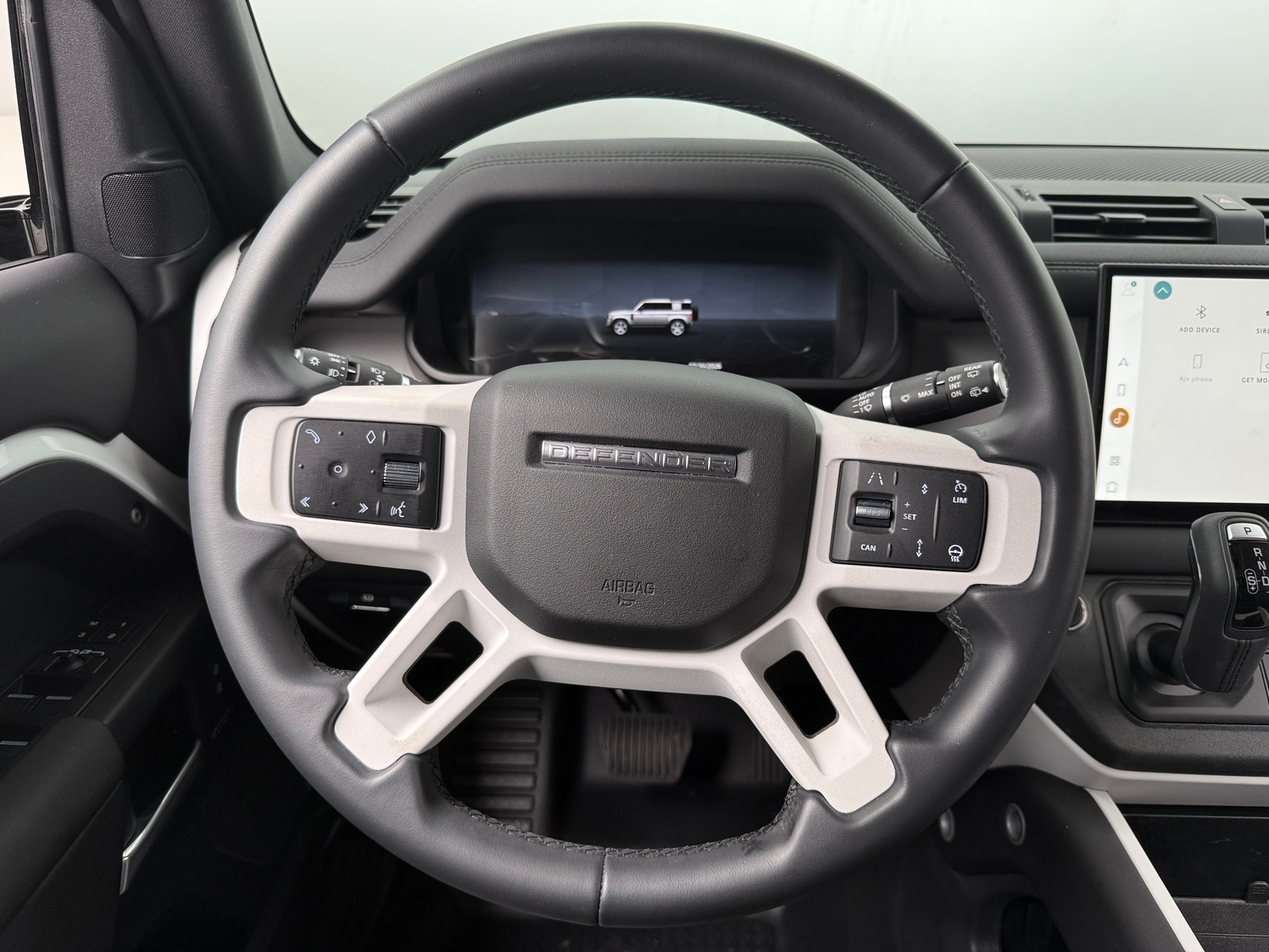 Thumbnail: 2025 Land Rover Defender - 4