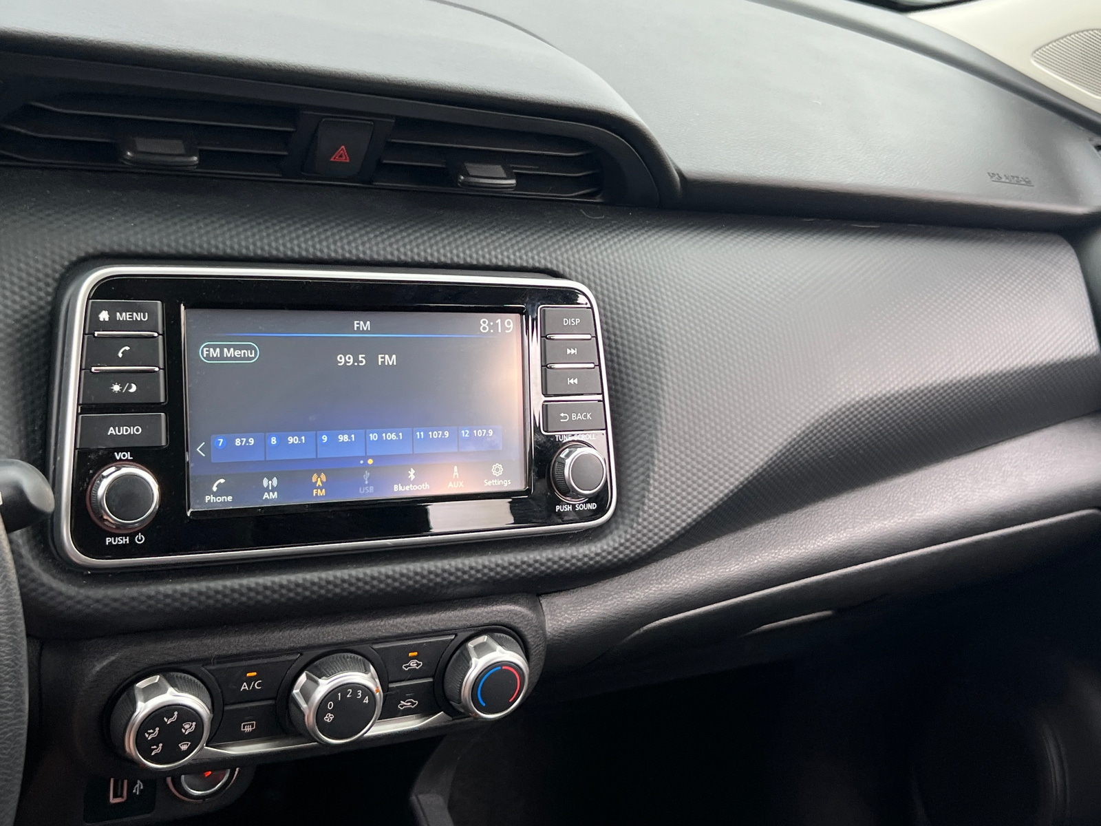 Thumbnail: 2021 Nissan Kicks - 4