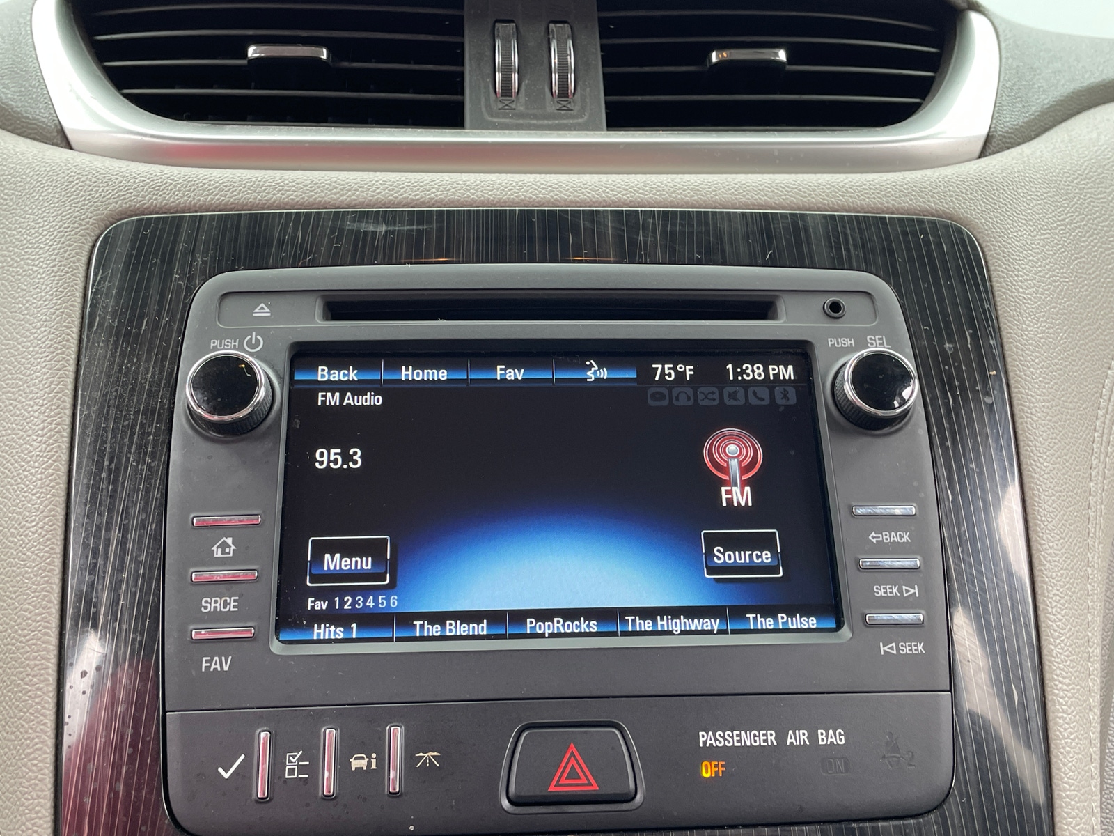 Thumbnail: 2016 Chevrolet Traverse - 4
