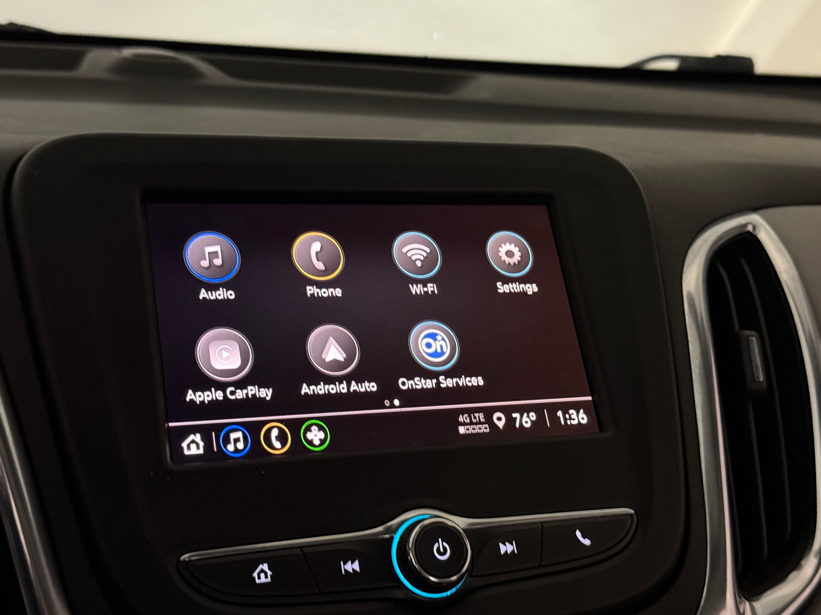 Thumbnail: 2022 Chevrolet Equinox - 4