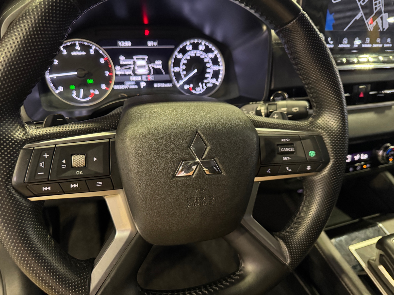 Thumbnail: 2024 Mitsubishi Outlander - 4