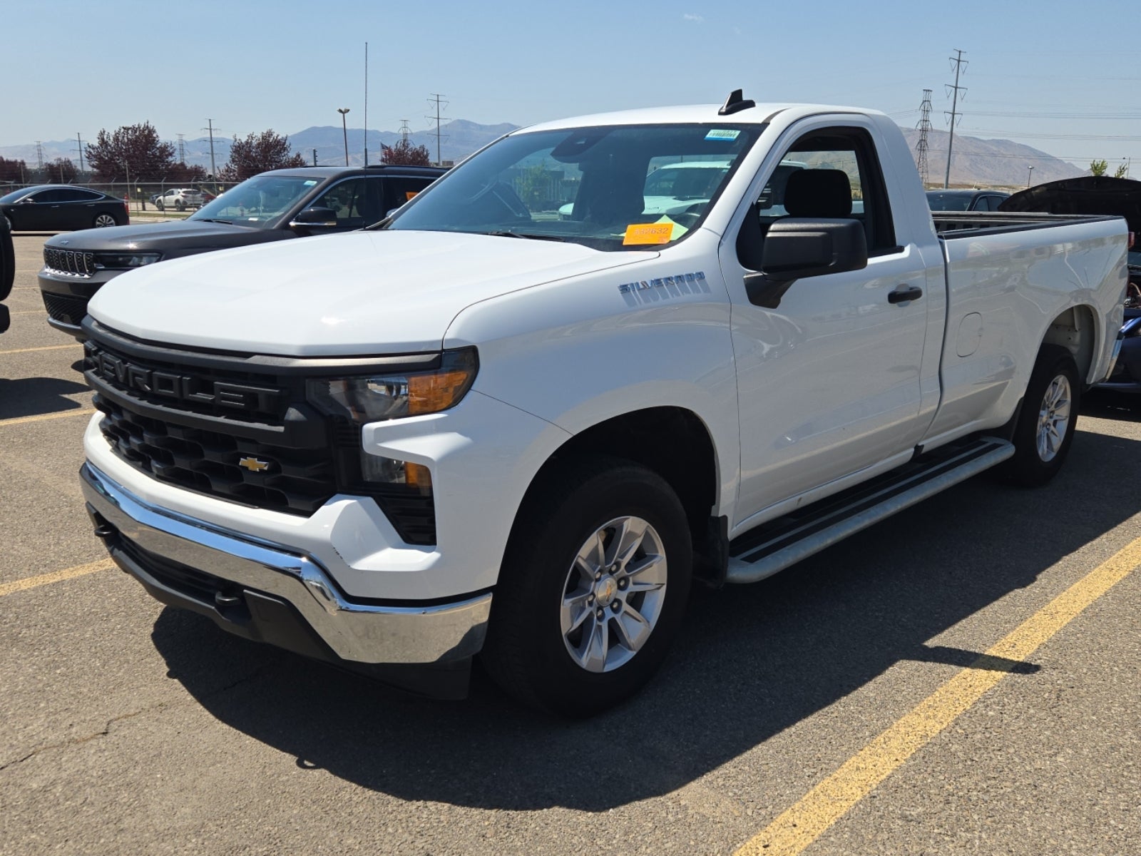 2025 Chevrolet Silverado 1500 2WD Reg Cab 140" Work Truck