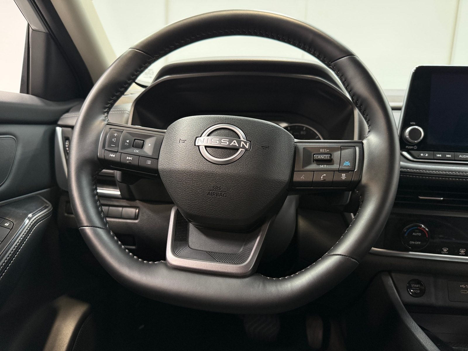 Thumbnail: 2025 Nissan Rogue - 5