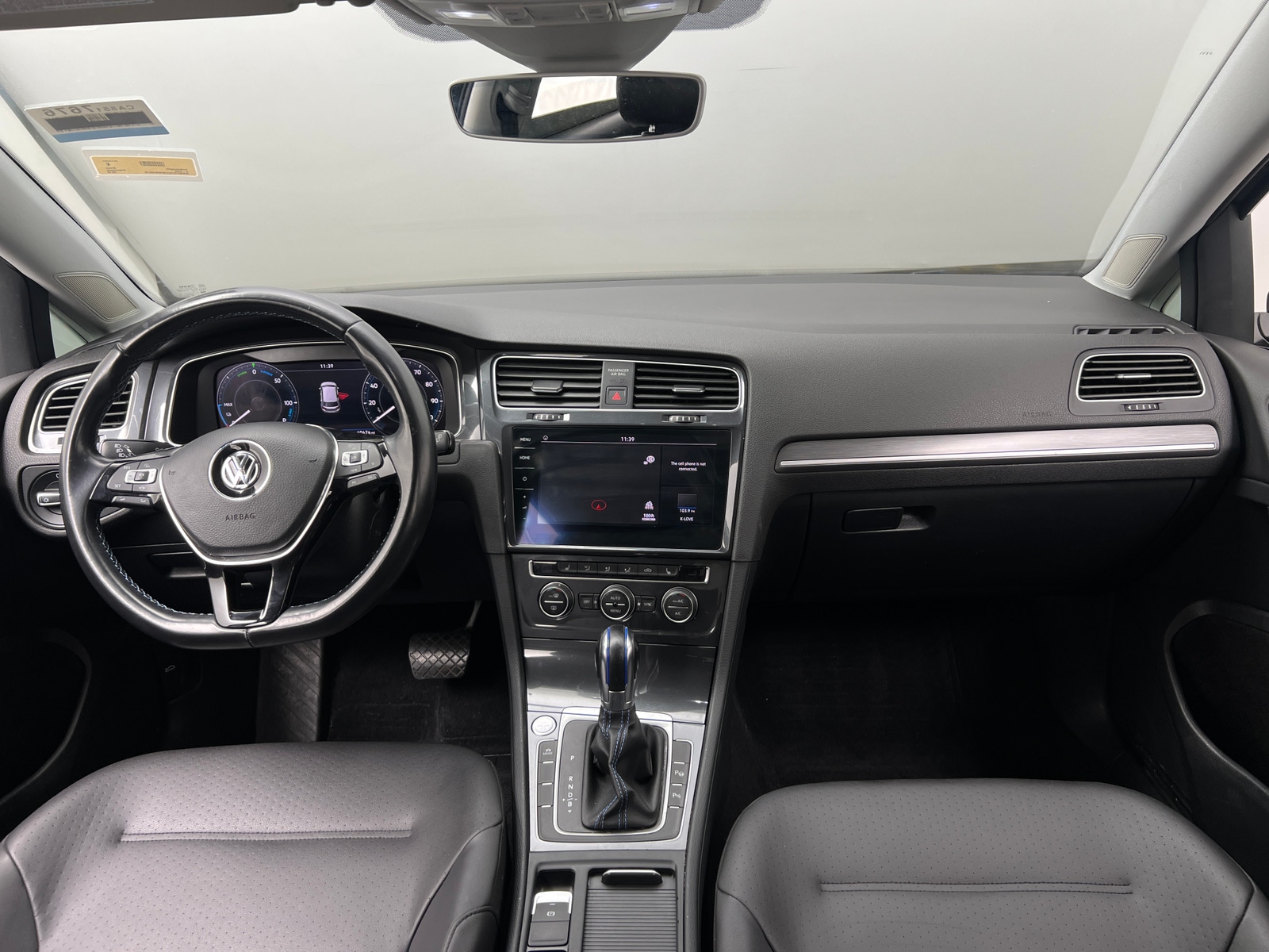 Thumbnail: 2019 Volkswagen e-Golf - 2