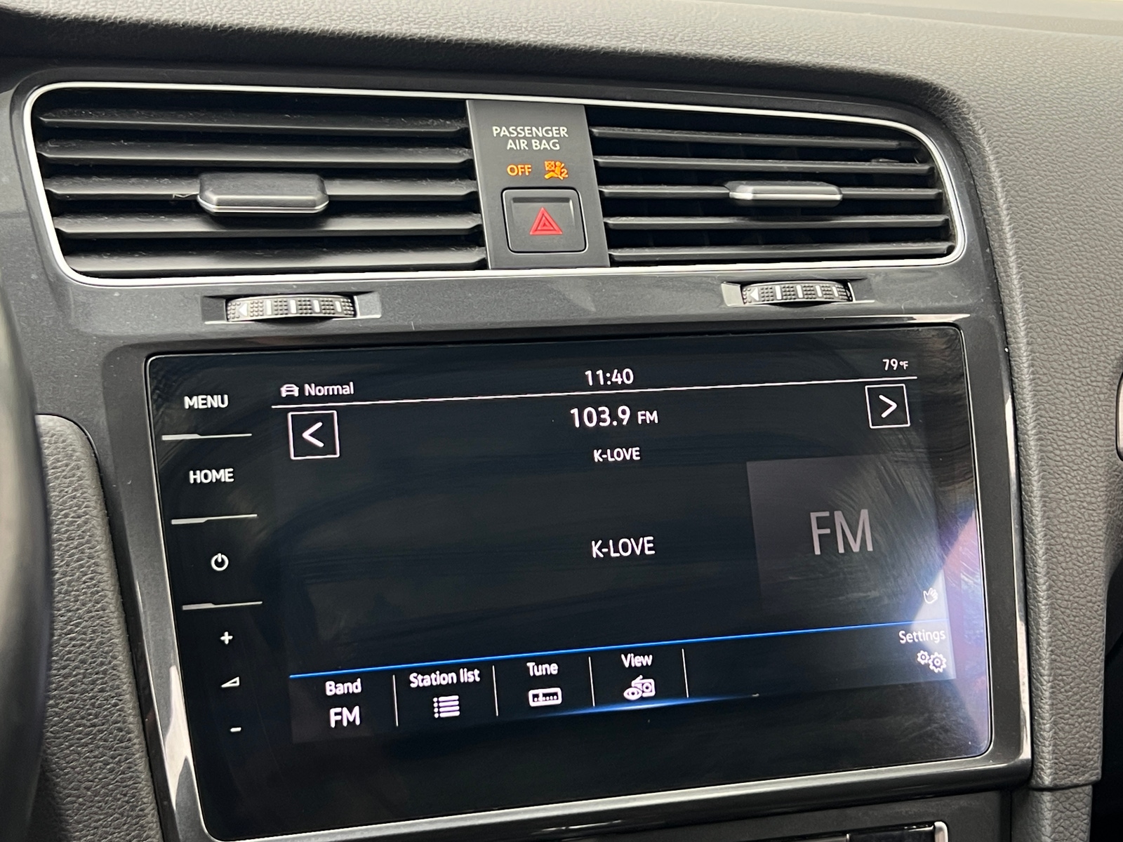 Thumbnail: 2019 Volkswagen e-Golf - 3