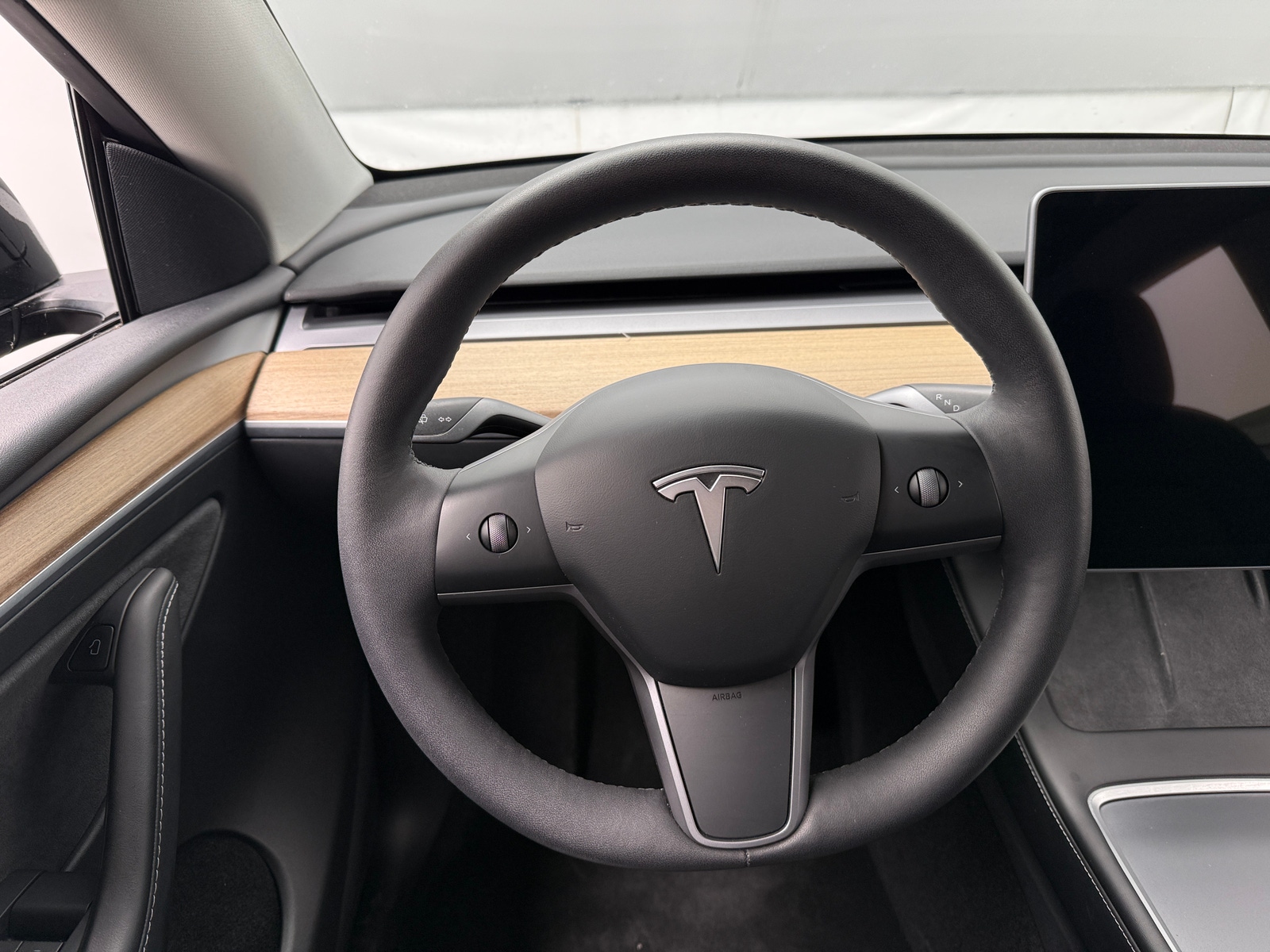Thumbnail: 2022 Tesla Model Y - 4