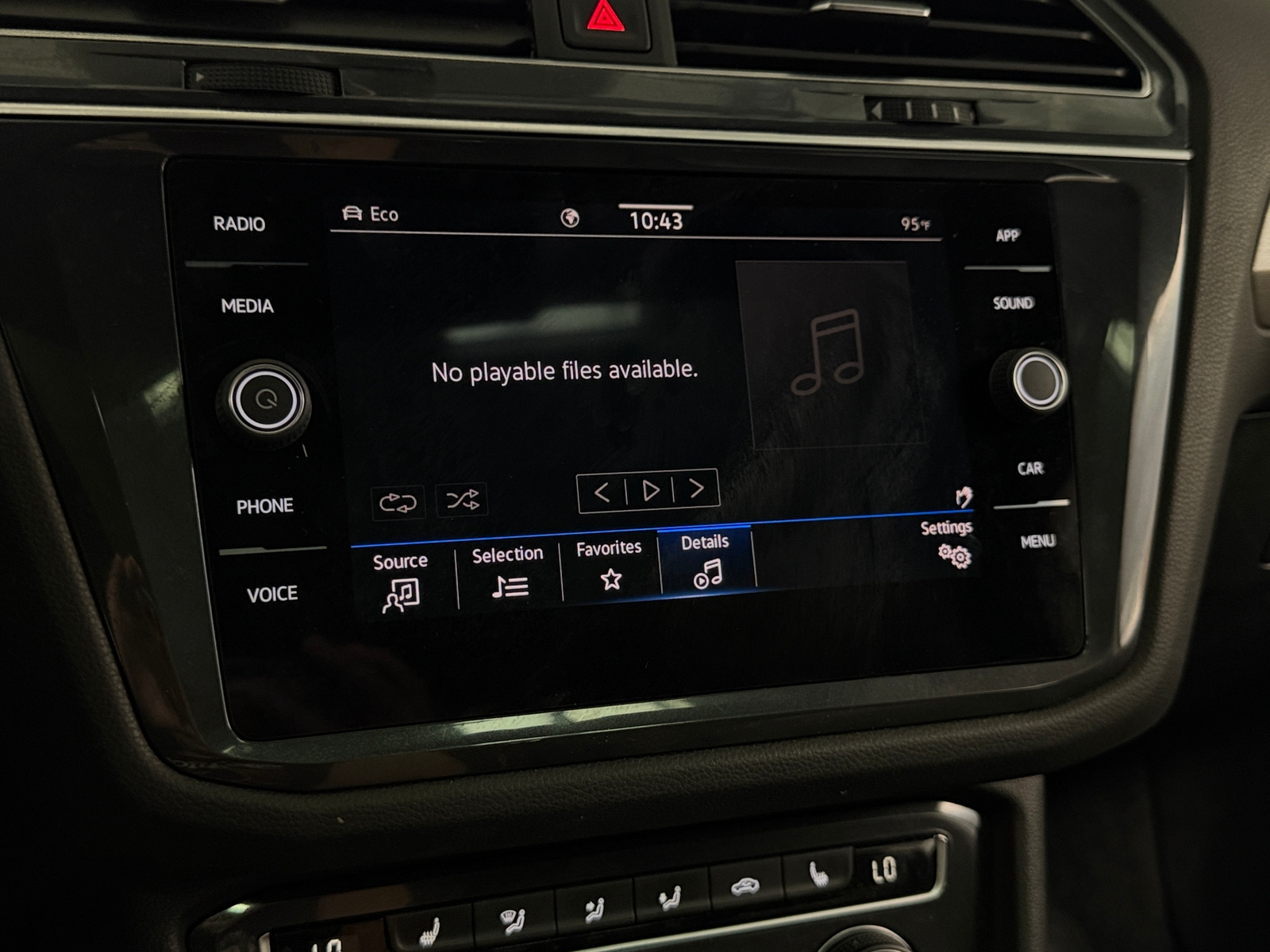 Thumbnail: 2021 Volkswagen Tiguan - 3