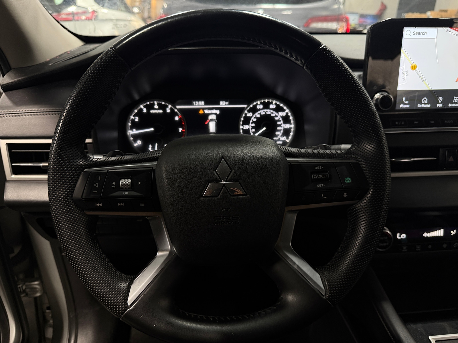 Thumbnail: 2023 Mitsubishi Outlander - 4