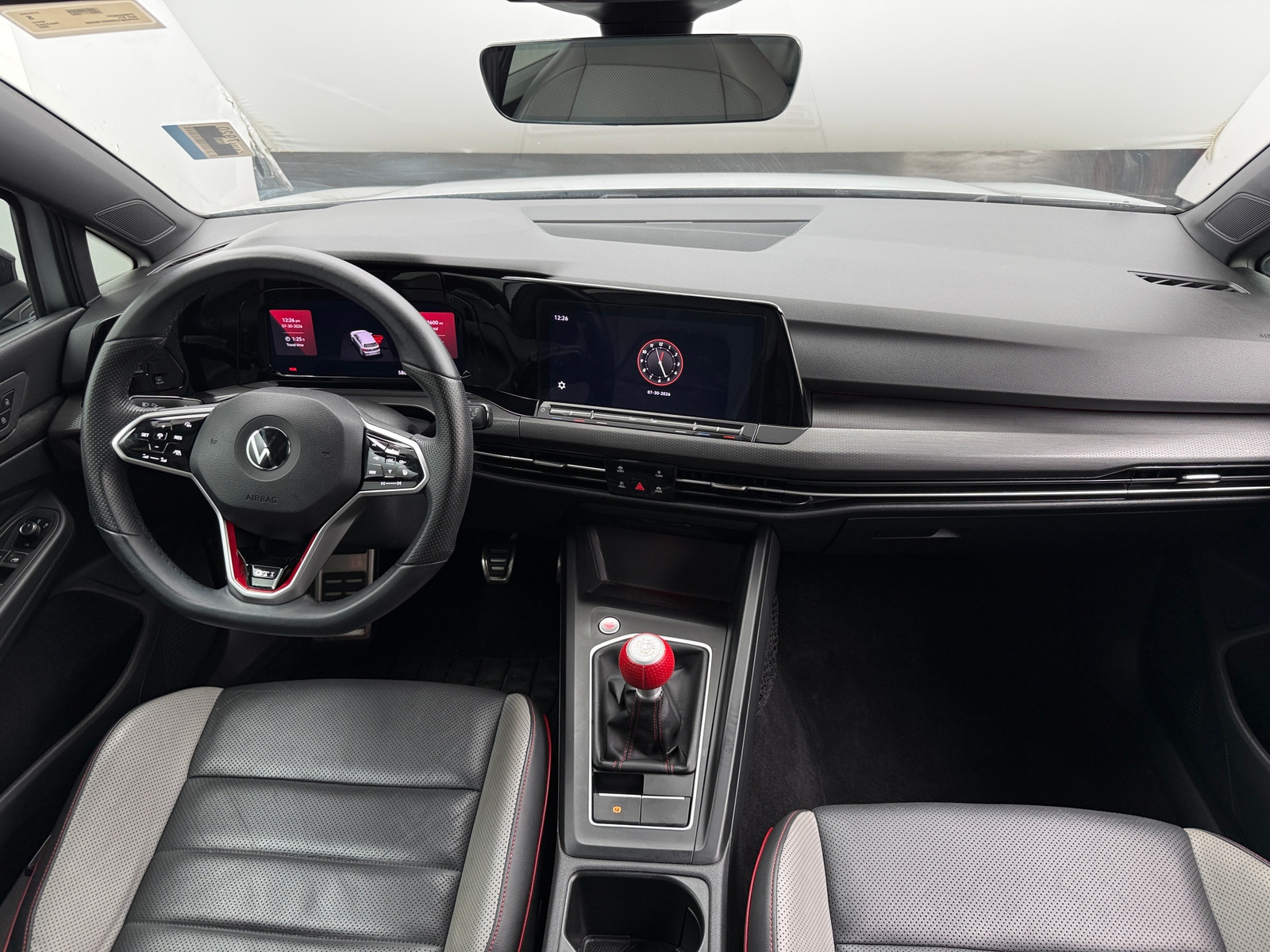 Thumbnail: 2022 Volkswagen Golf - 3
