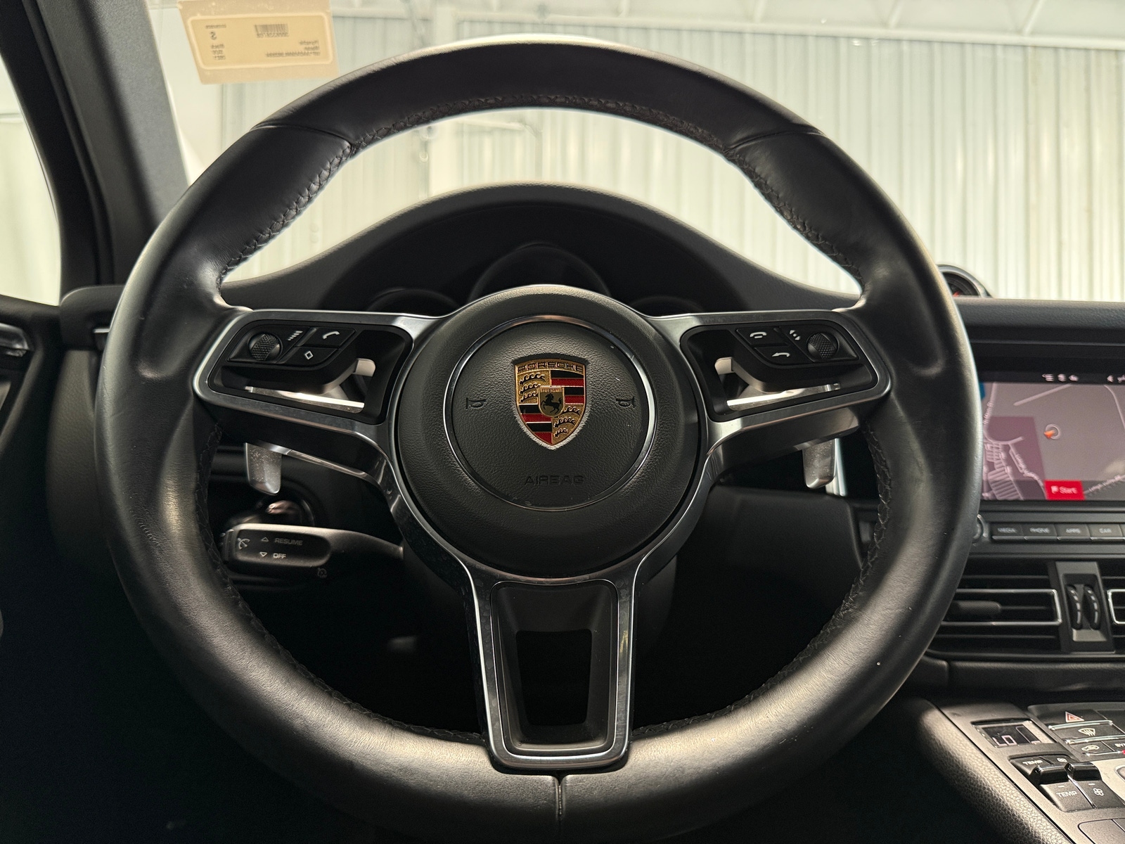 Thumbnail: 2021 Porsche Macan - 4