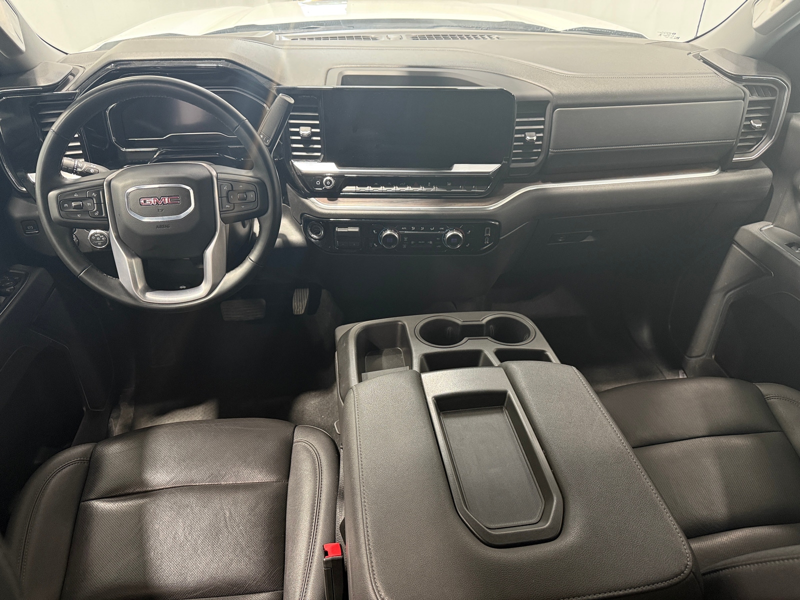 Thumbnail: 2025 GMC Sierra 1500 - 2