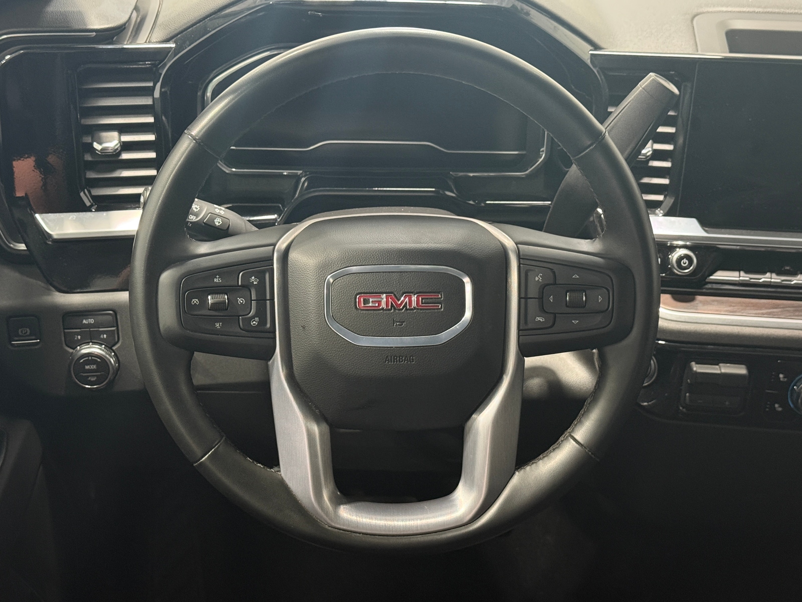 Thumbnail: 2025 GMC Sierra 1500 - 4