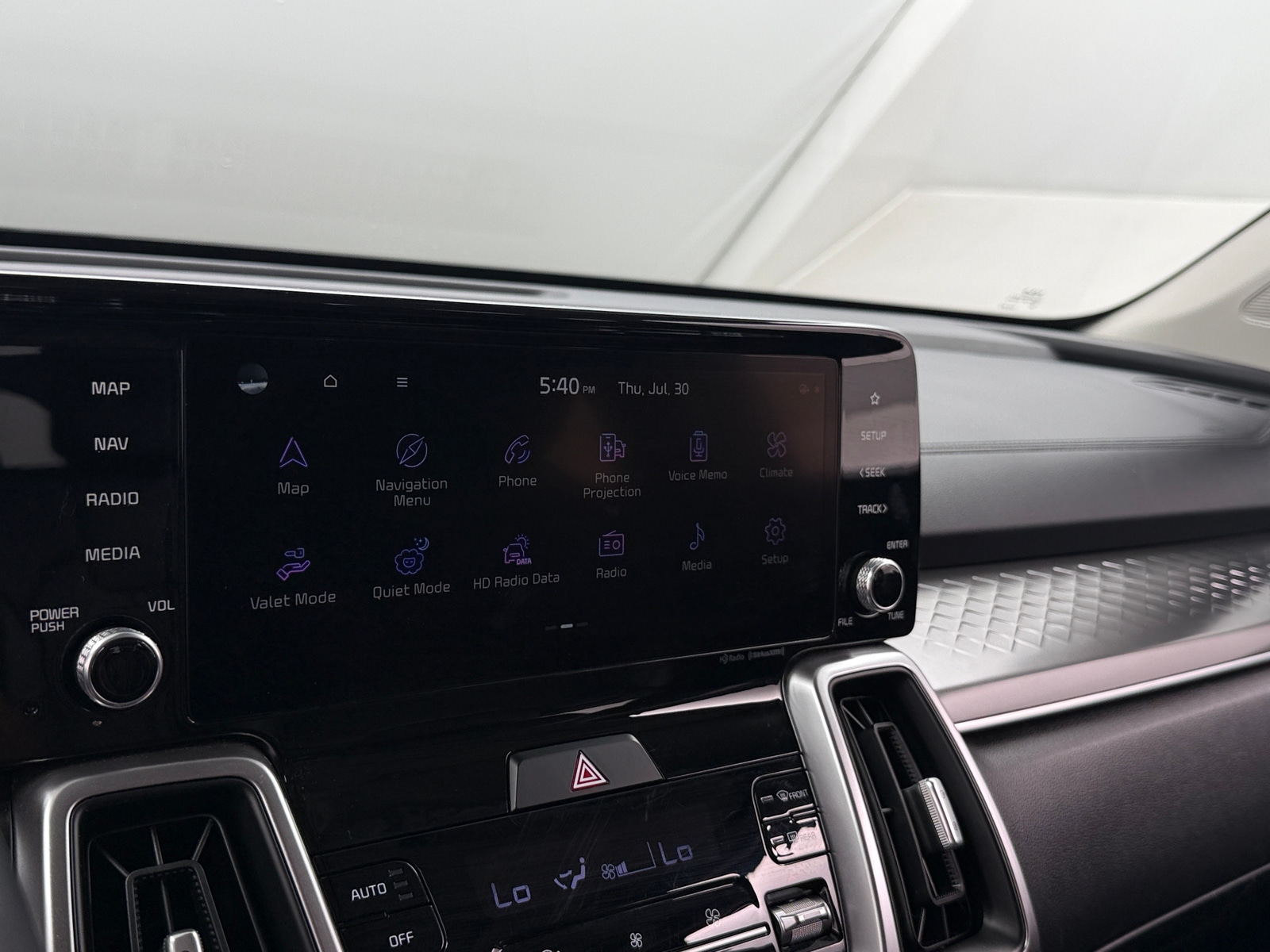 Thumbnail: 2022 Kia Sorento - 3