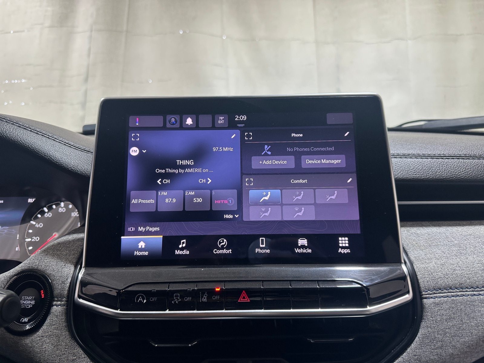 Thumbnail: 2023 Jeep Compass - 4