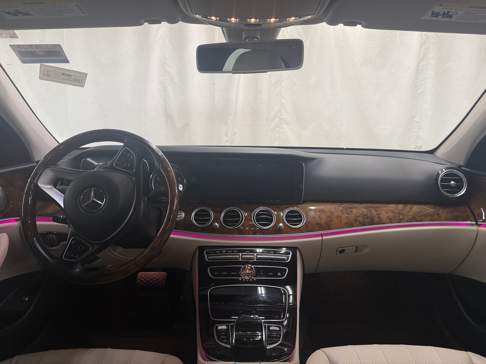 Thumbnail: 2017 Mercedes-Benz E-Class - 2