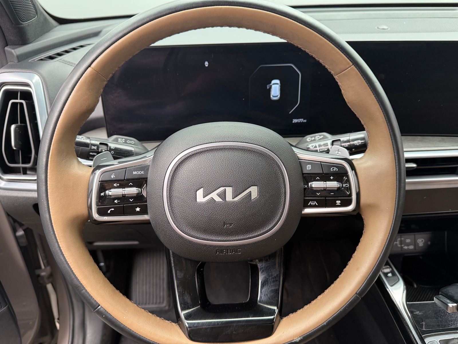 Thumbnail: 2024 Kia Sorento - 4