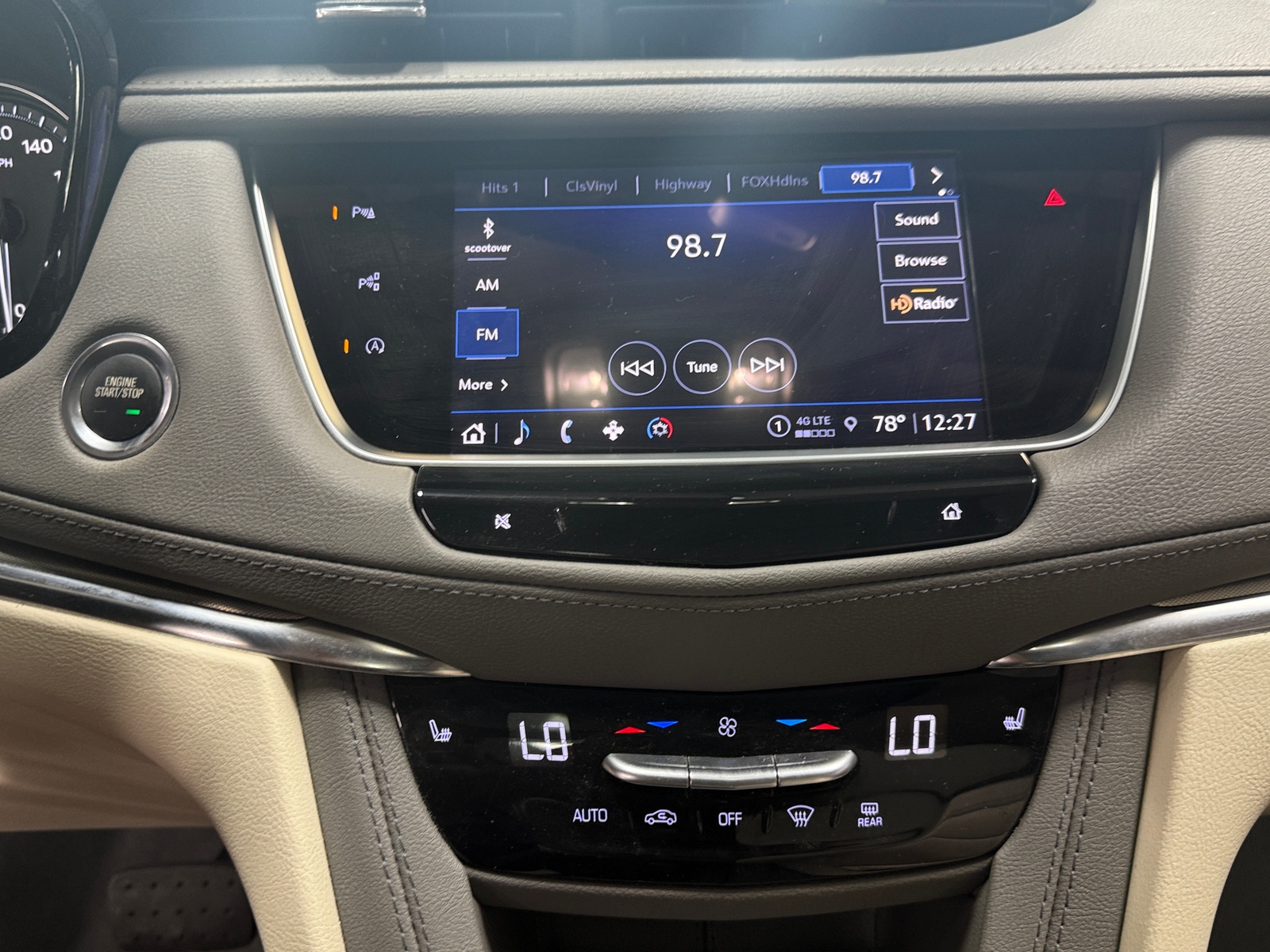 Thumbnail: 2022 Cadillac XT5 - 3