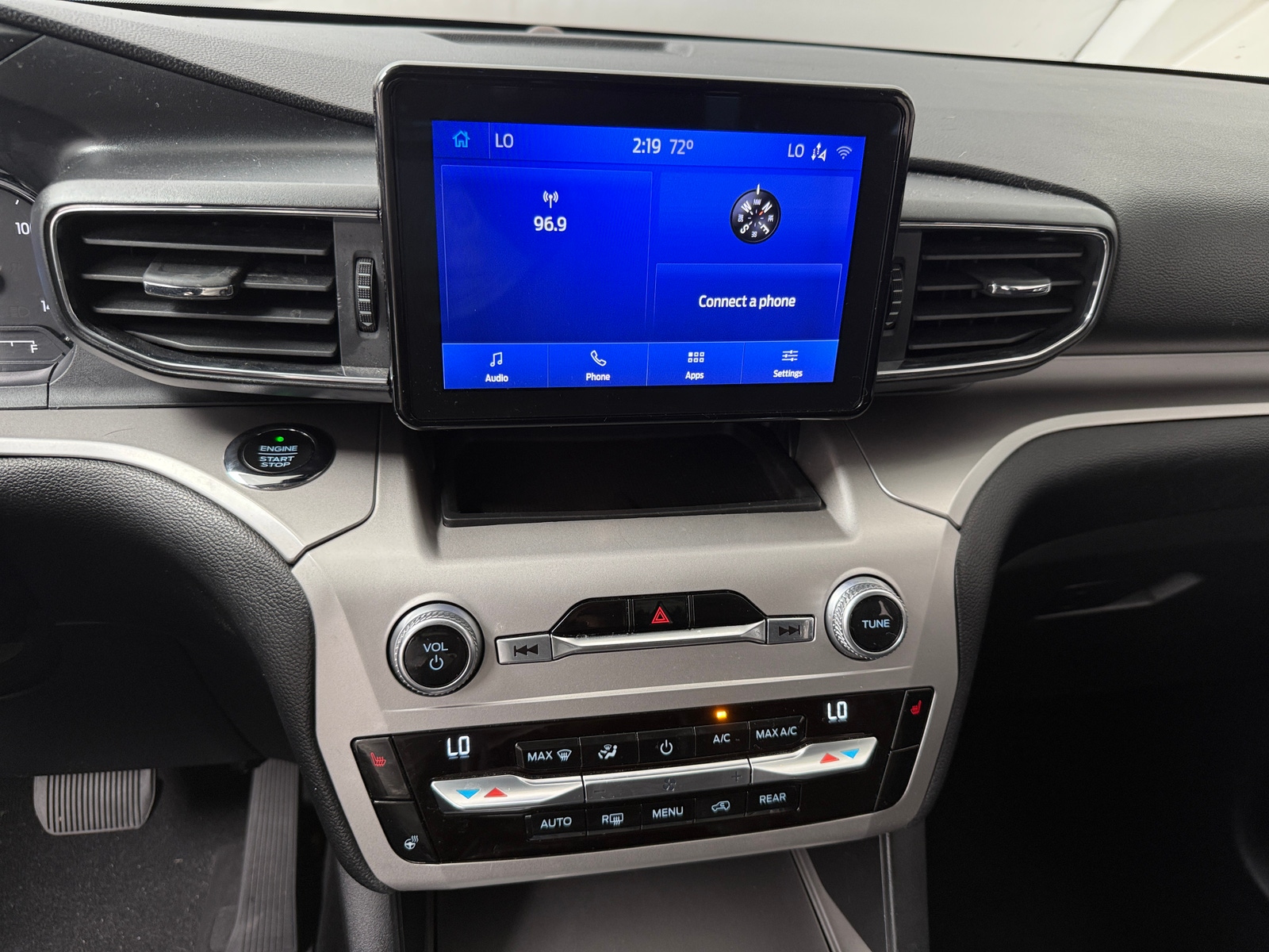 Thumbnail: 2020 Ford Explorer - 3