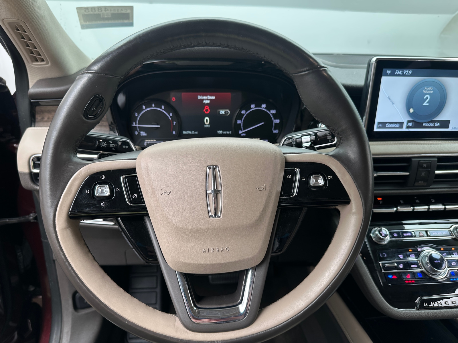 Thumbnail: 2020 Lincoln Corsair - 4