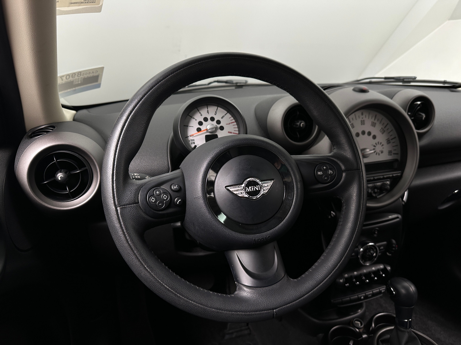 Thumbnail: 2012 MINI Cooper Countryman - 4