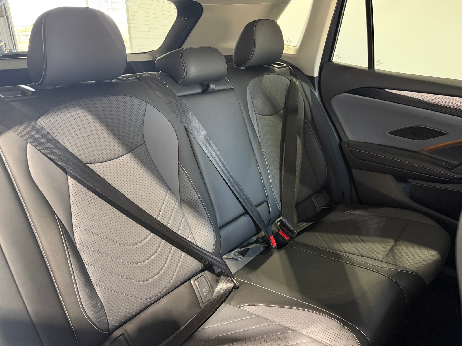 Thumbnail: 2026 Volkswagen Tiguan - 5