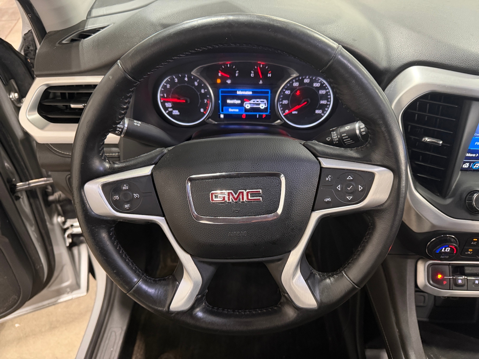 Thumbnail: 2020 GMC Acadia - 5