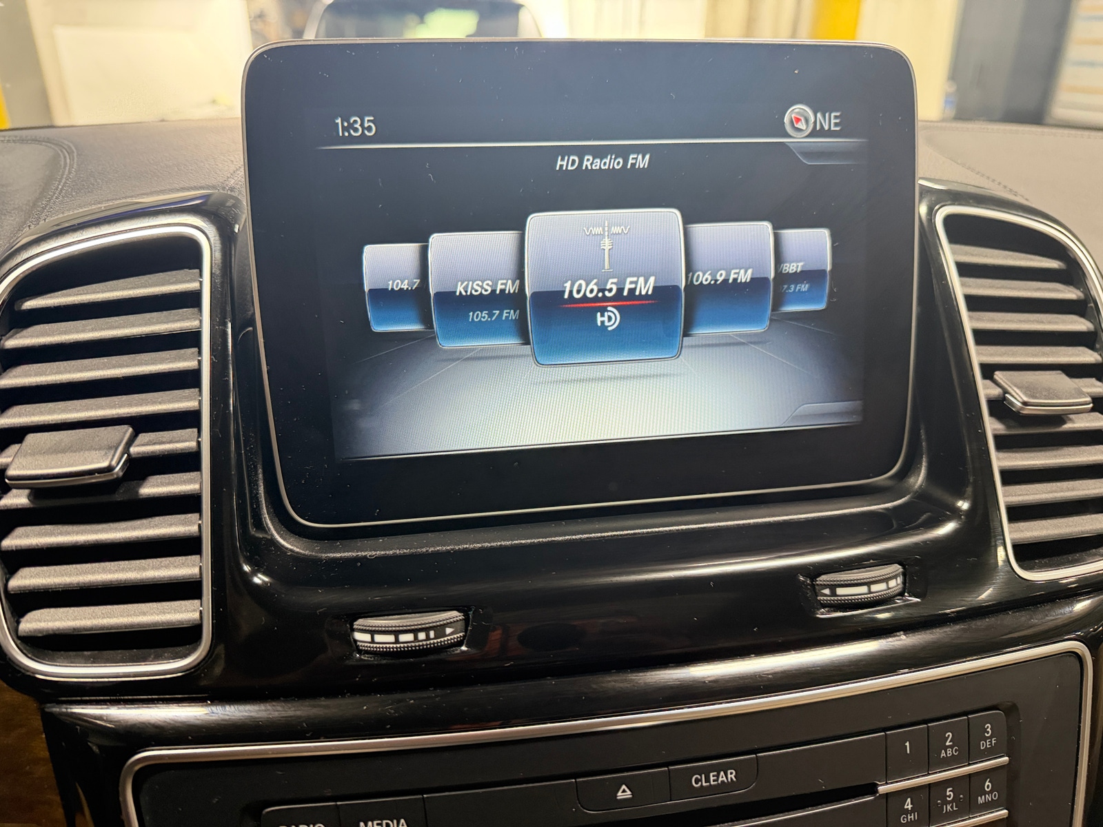 Thumbnail: 2019 Mercedes-Benz GLS - 3