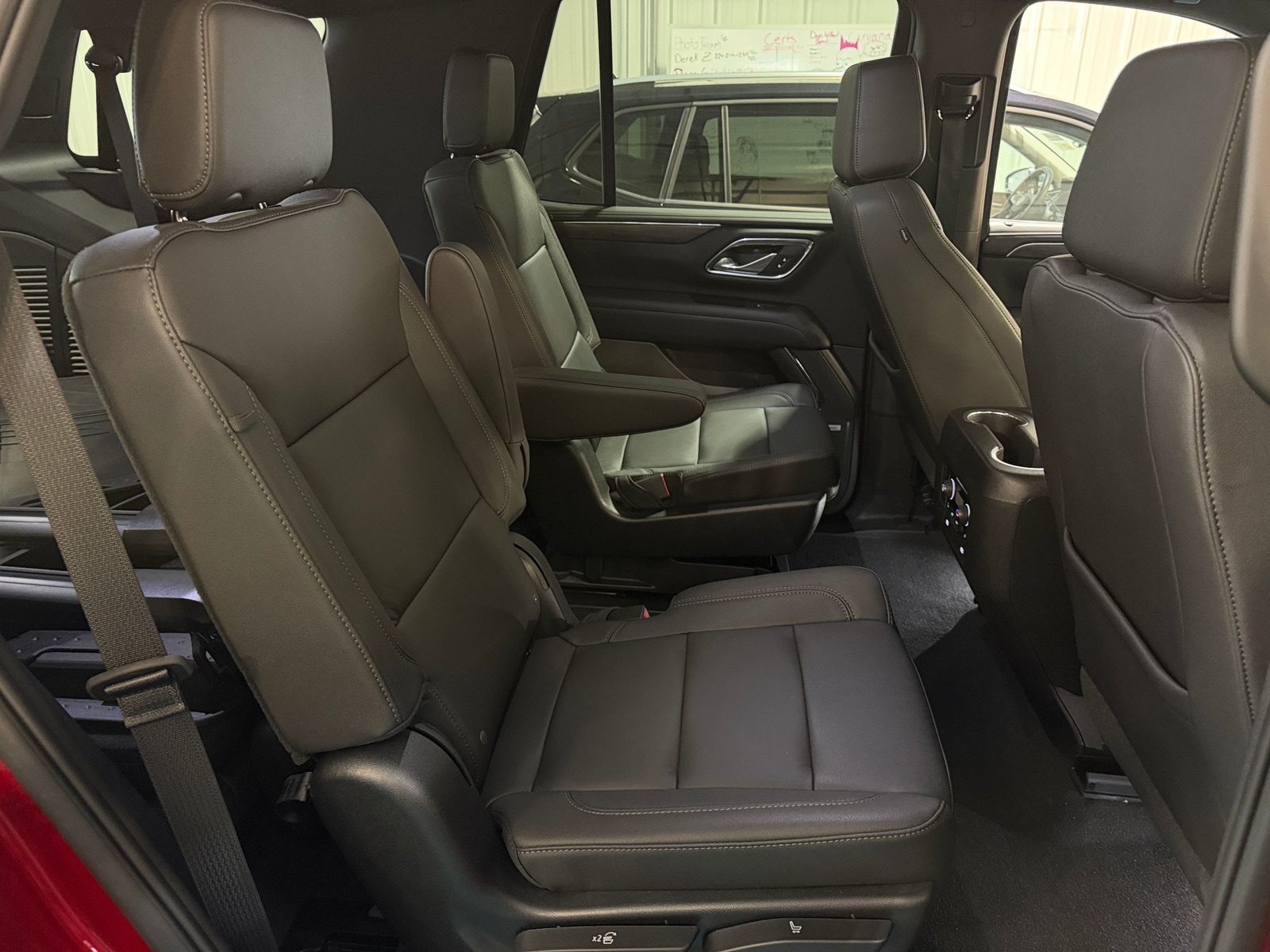 Thumbnail: 2023 Chevrolet Tahoe - 5
