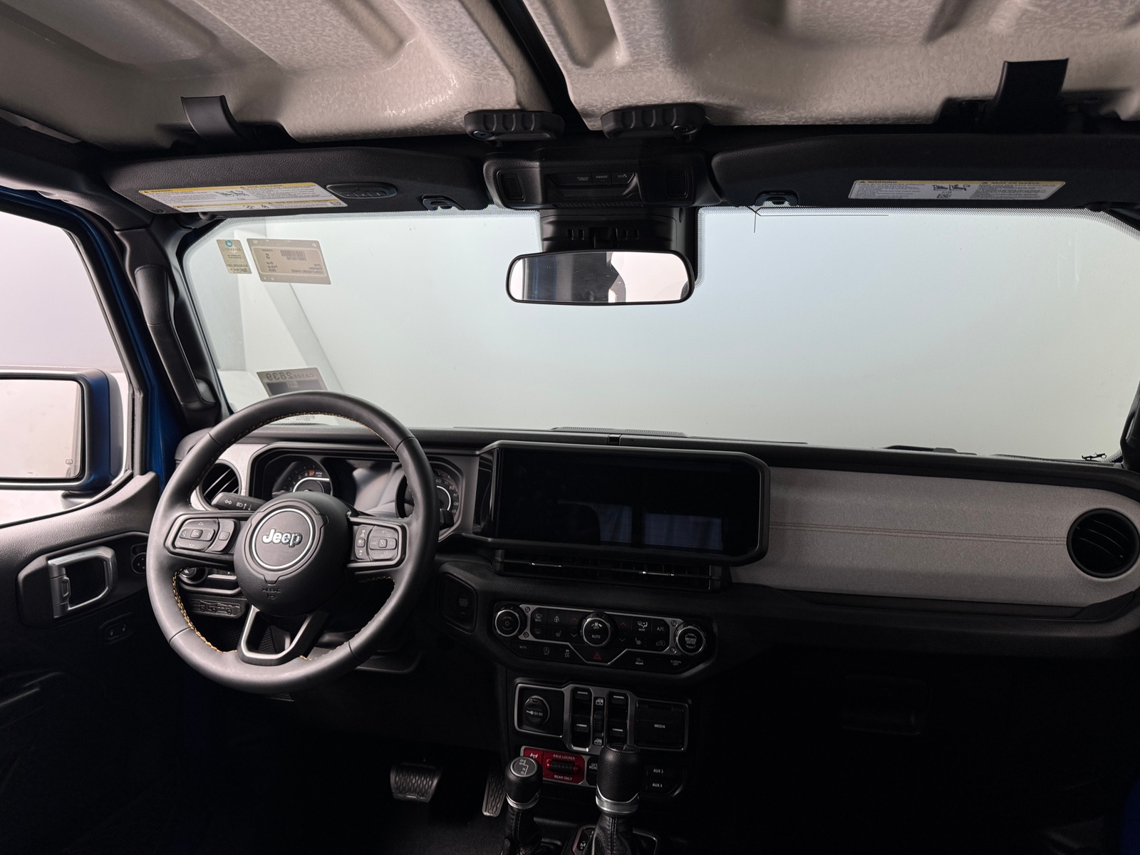 Thumbnail: 2024 Jeep Gladiator - 3